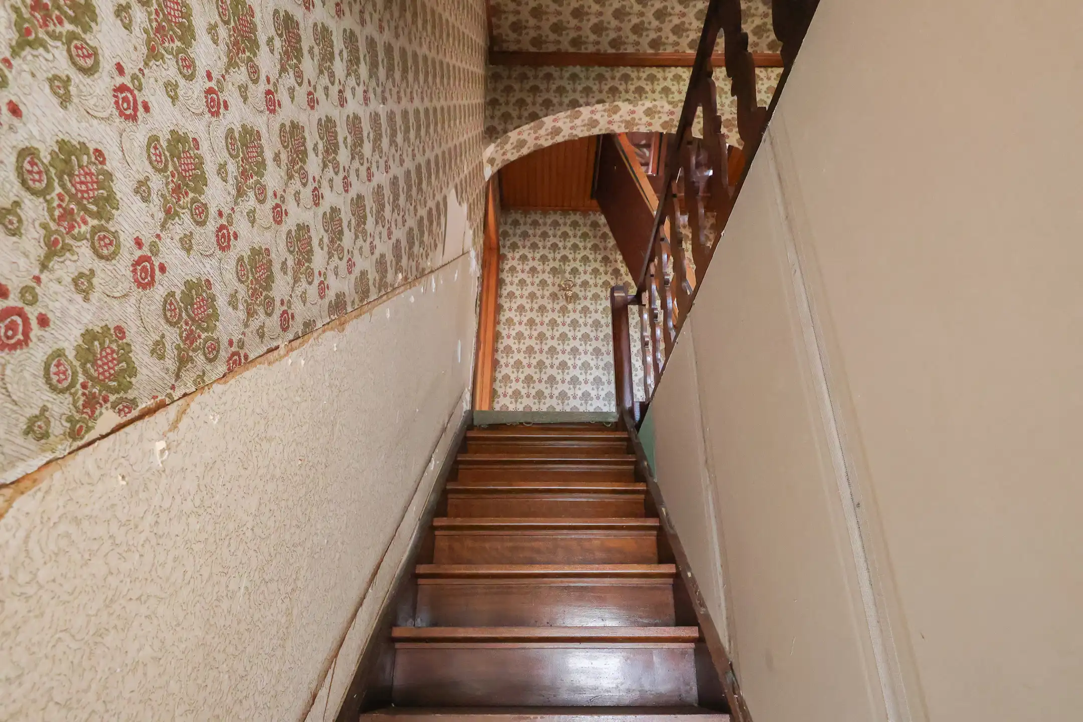 KORTENBERG – Te renoveren 2-gevelwoning met ruime tuin in het centrum foto 7