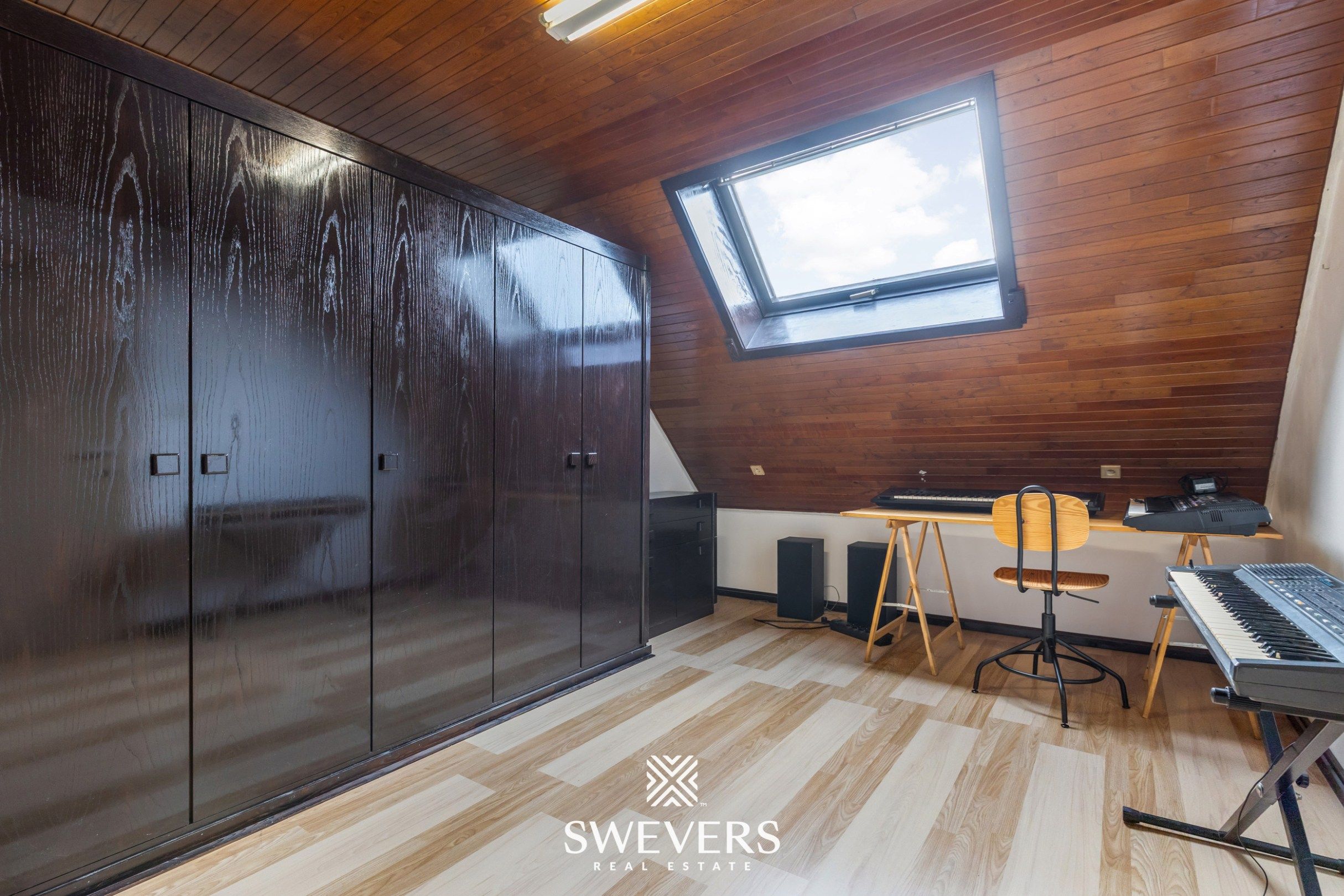 Woning op 6a 09ca met residentiële ligging aan kanaal van Beringen foto 23