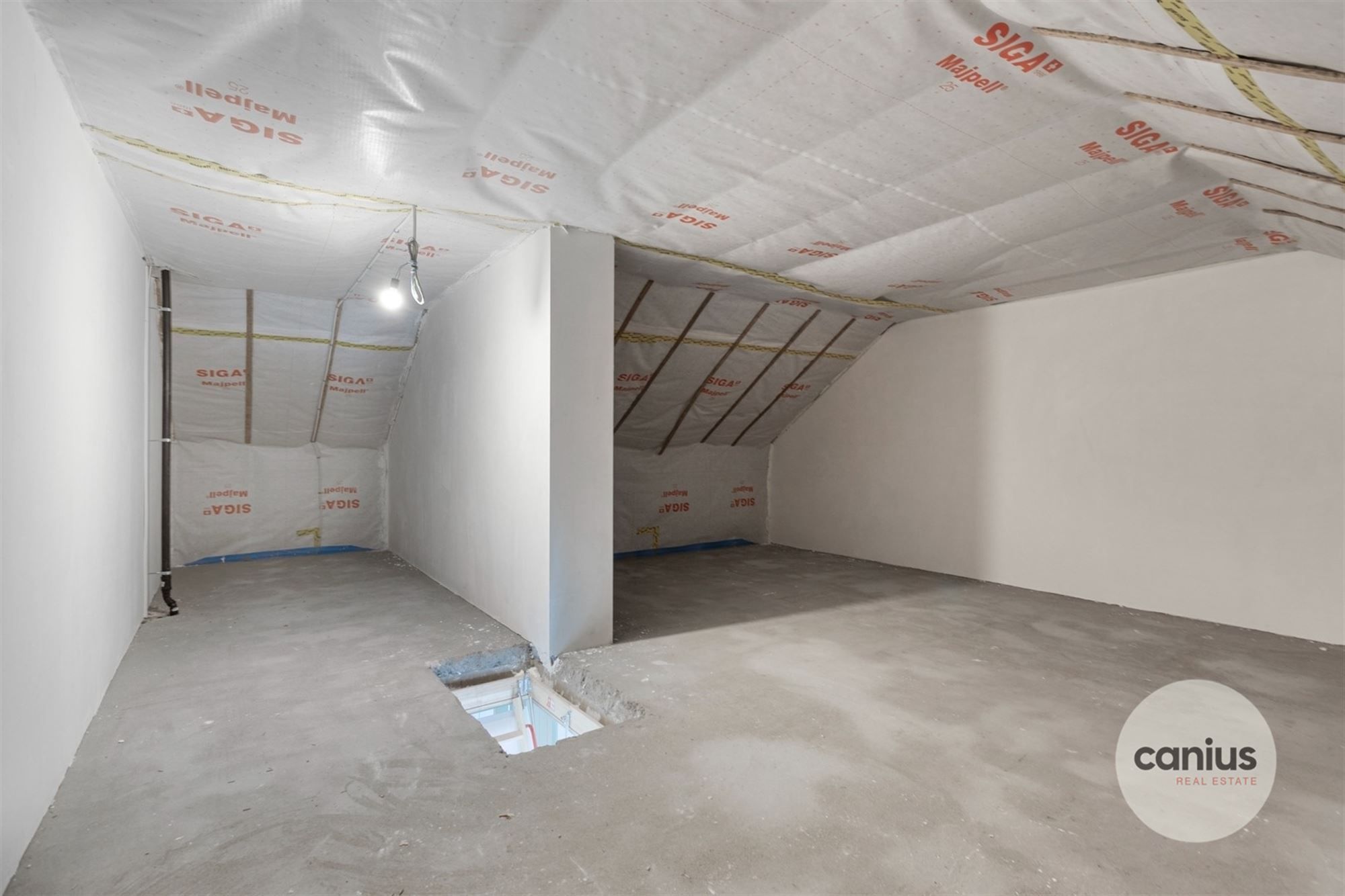 RUSTIG GELEGEN WONING MET 3 SLKS foto 14