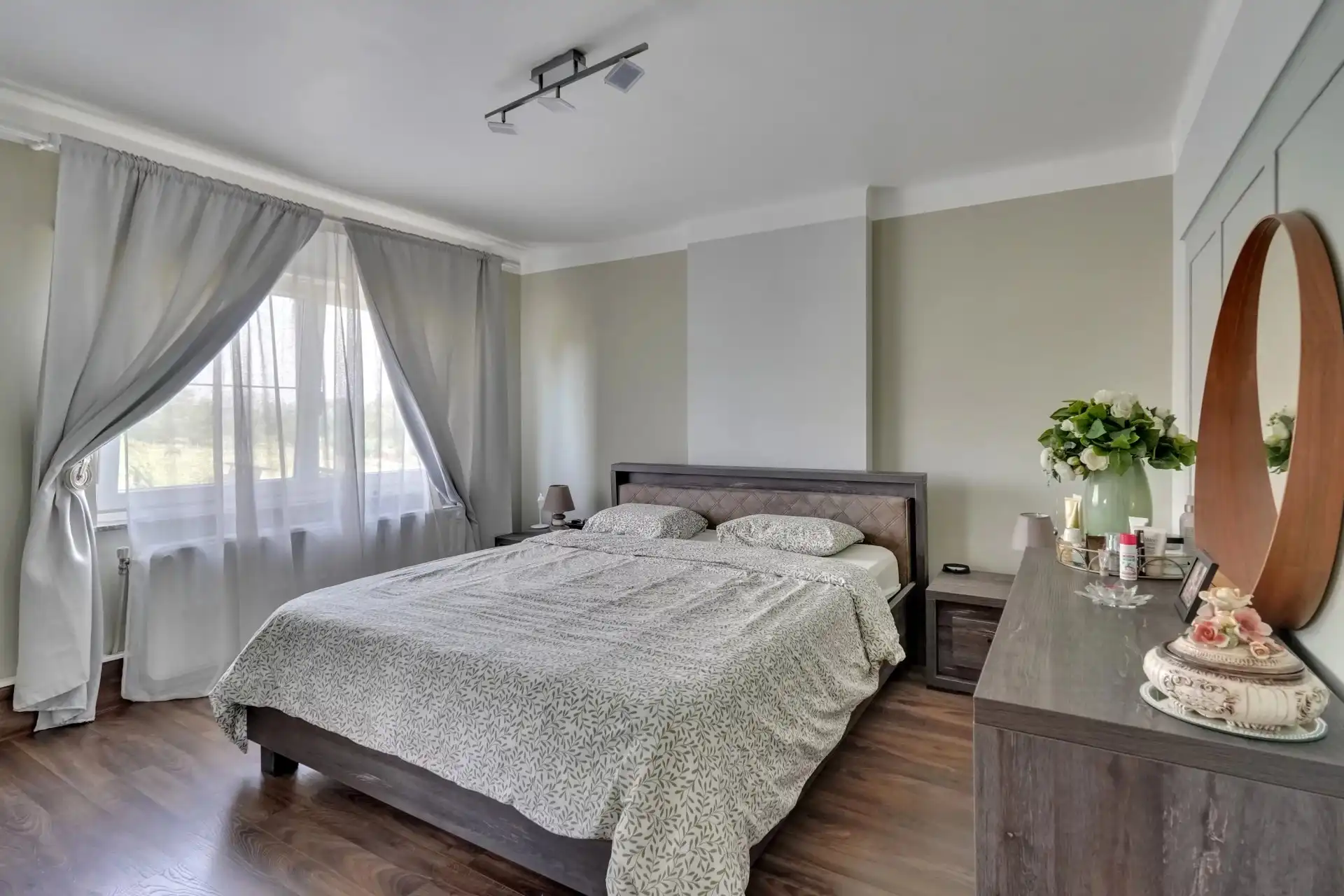 Ruime woning met rustige, centrale ligging foto 16