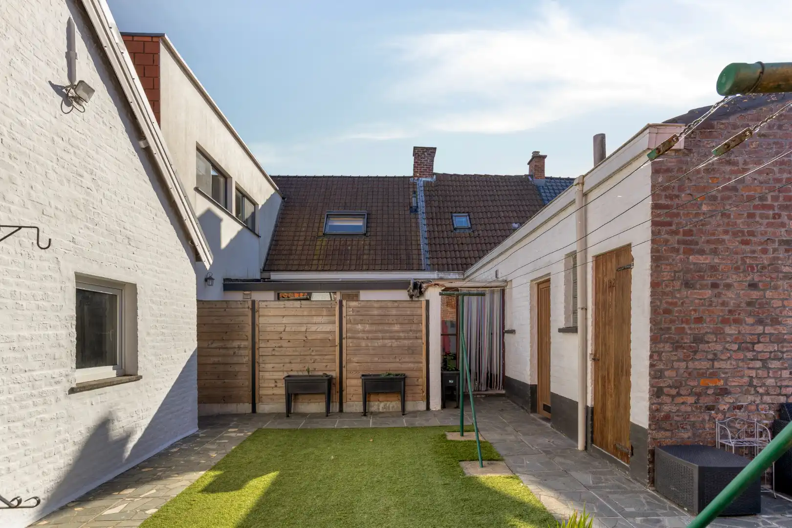 Charmante en kraaknette woning met ruime garage in Gullegem! foto 20