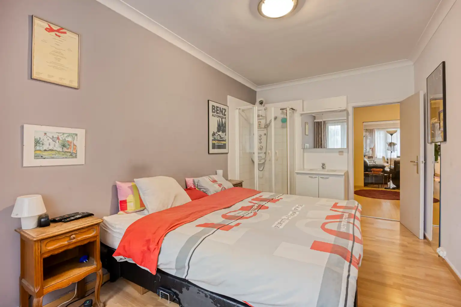 Instapklaar en lichtrijk 2-kamerappartement met garagebox  foto 14
