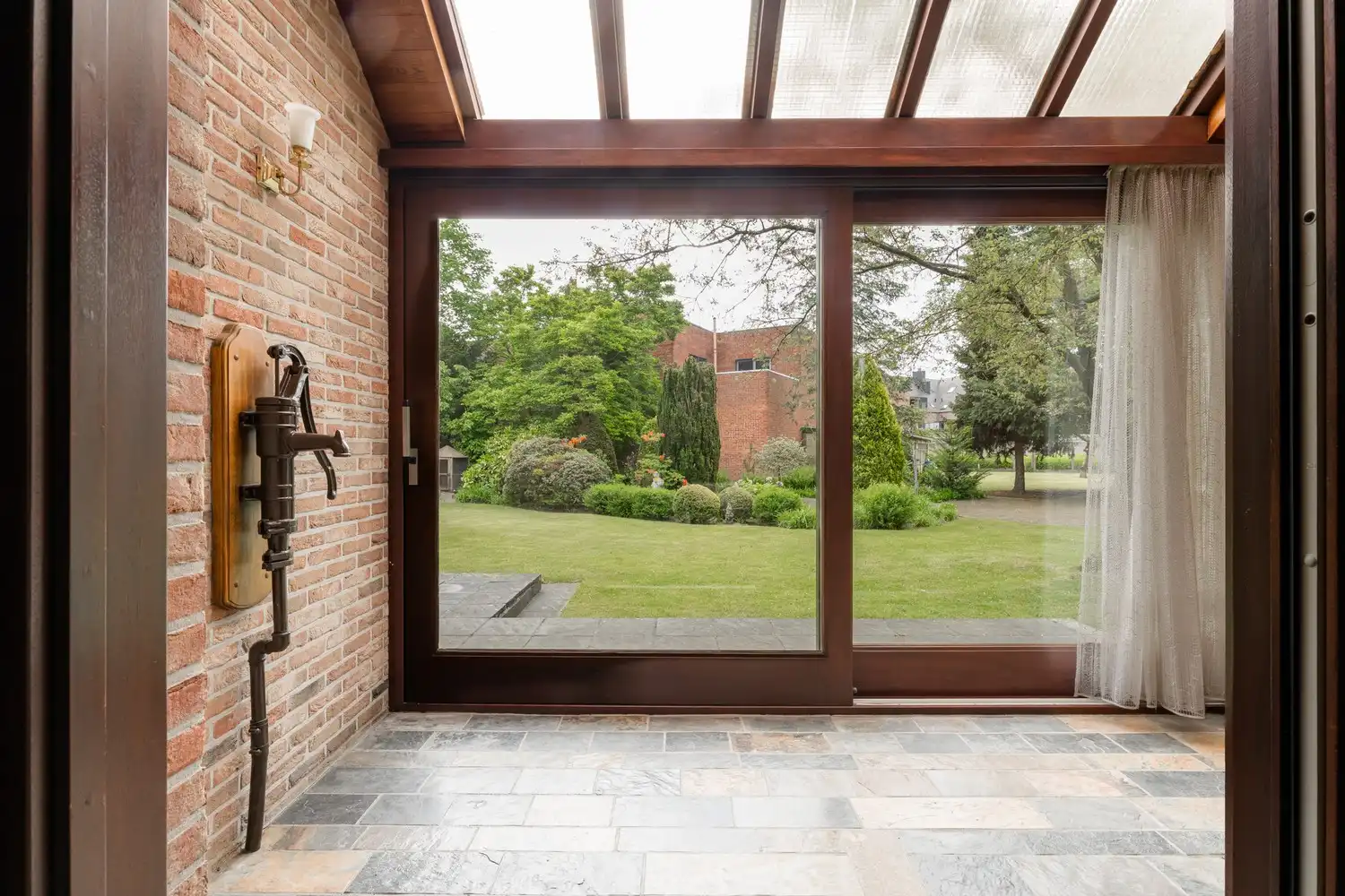 armante woning met karaktervolle architectuur in hartje Hamont-Achel - Posthoornstraat 13 foto 17