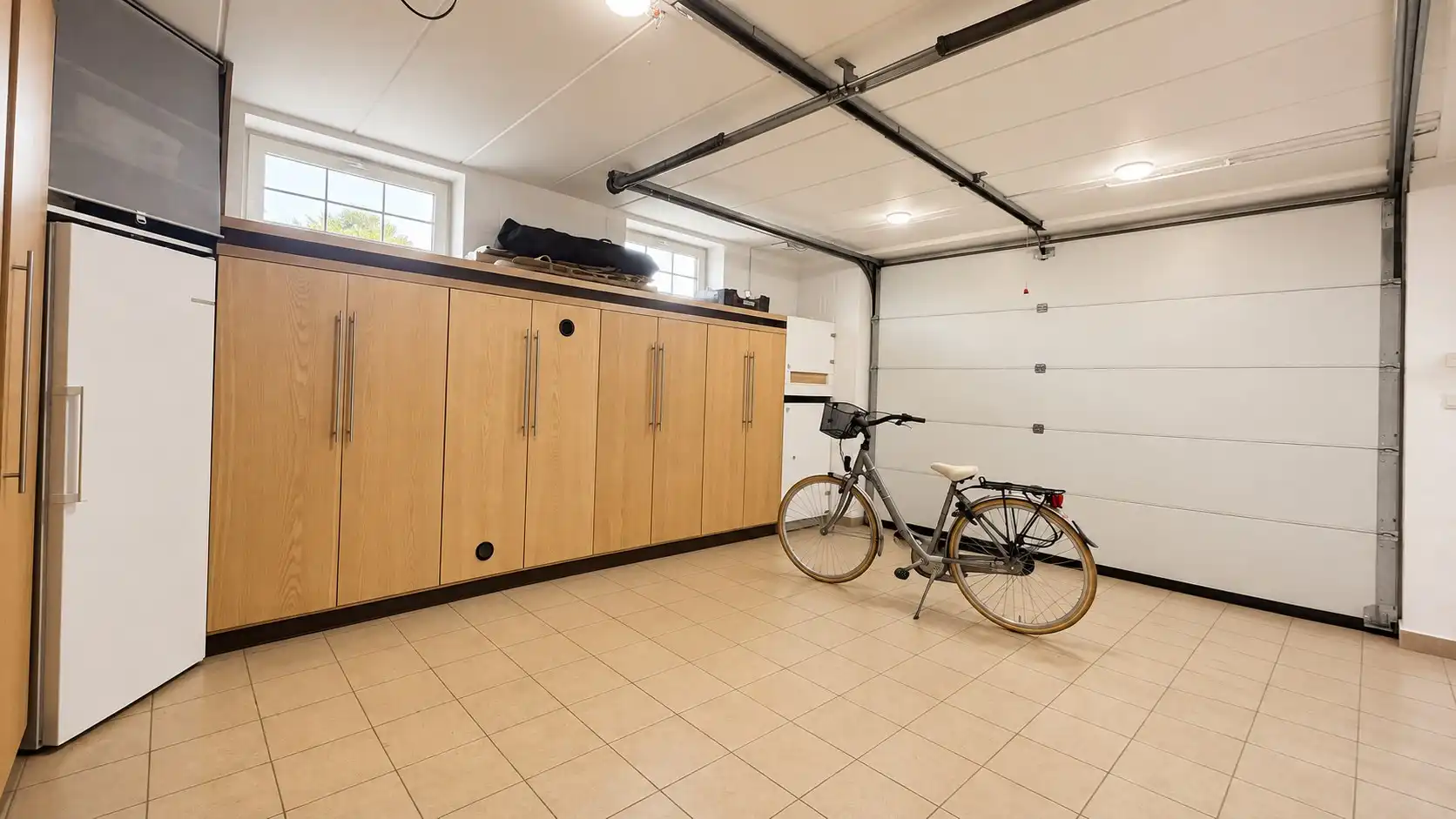 Grote woning met mogelijks 6 kamers, garage,... foto 23