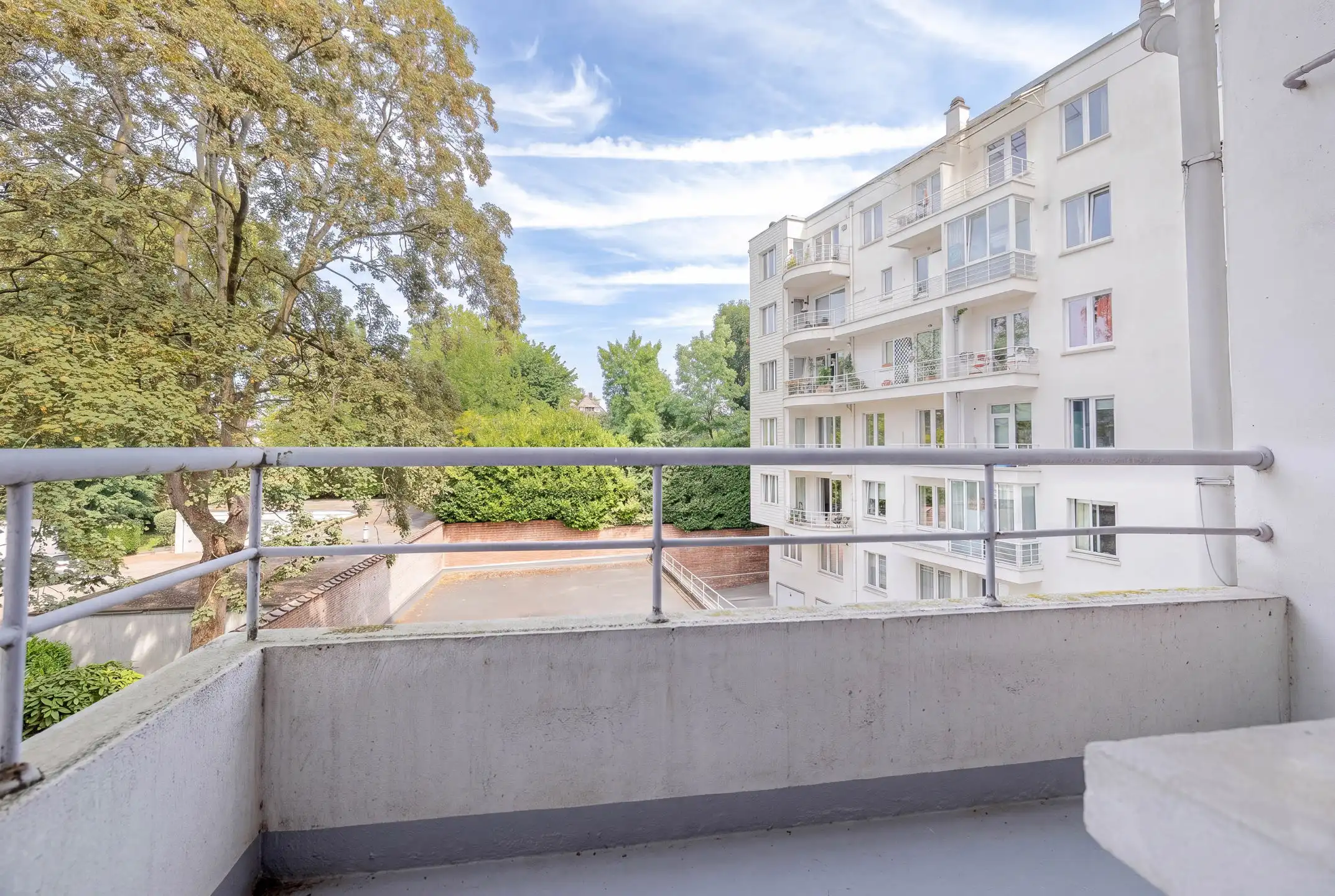 Ruim appartement met 2 slaapkamers – Ukkel, Ter Kamerenbos foto 3