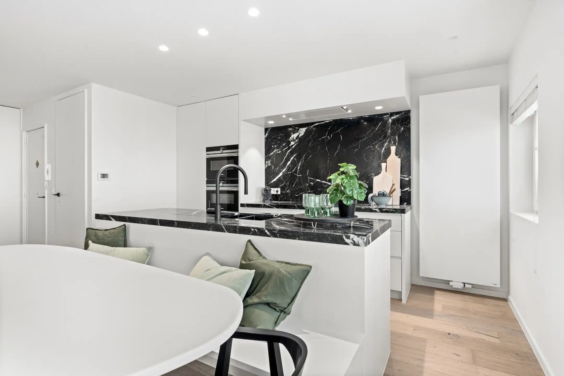 Prachtig appartement met zicht over het Zegemeer te Knokke. foto 4