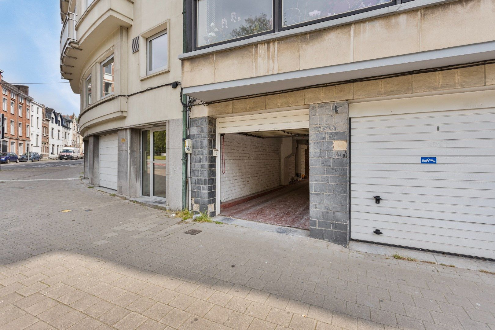 Ruim appartement met drie slaapkamers, garagebox en terrassen in Gent foto 17