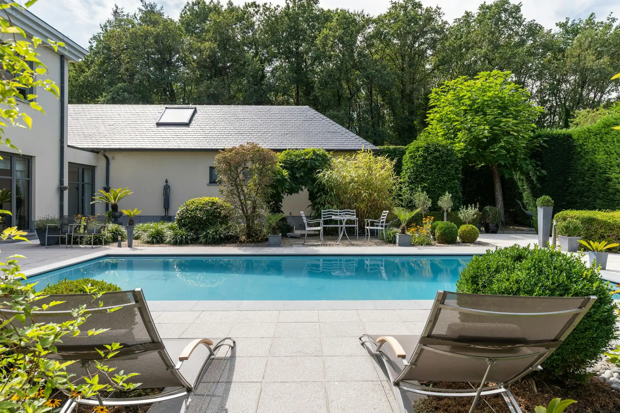 Exclusieve villa met praktijkruimte op toplocatie in Genk foto 4