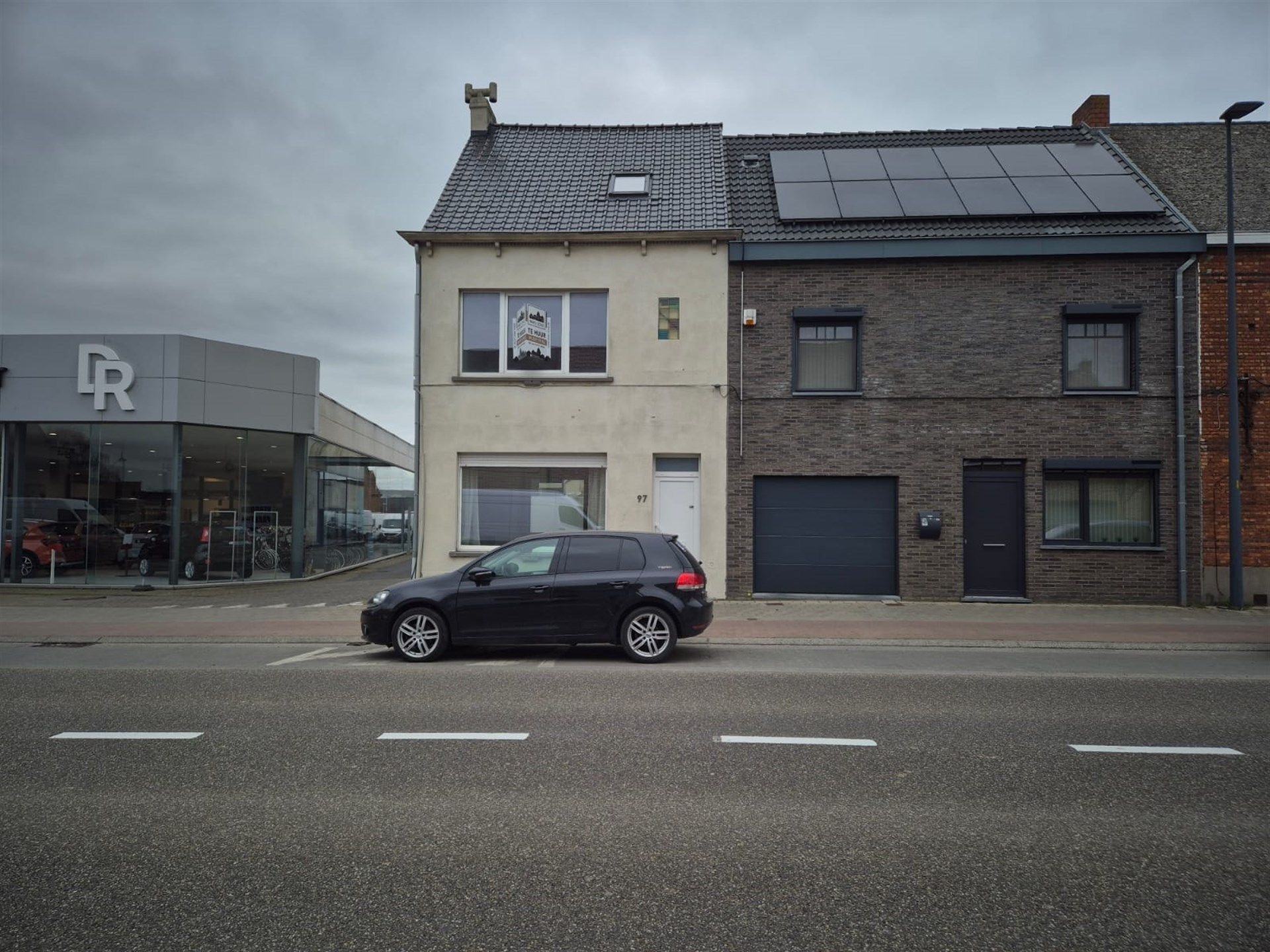 Gunstig gelegen opgeknapte woning.  foto {{pictureIndex}}