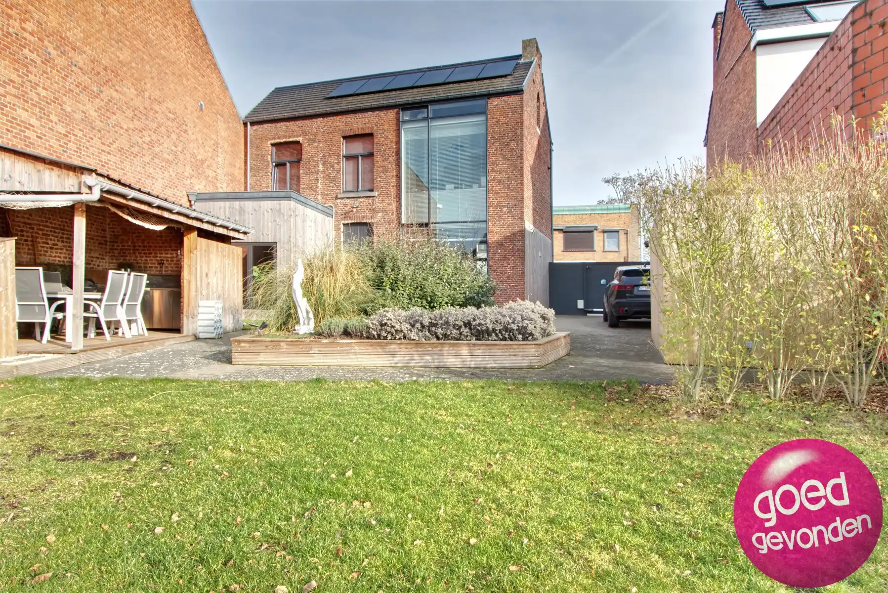 HERENHUIS - 2 SLK - PARKINGS - TERRASSEN - TUIN - CENTRAAL foto 3