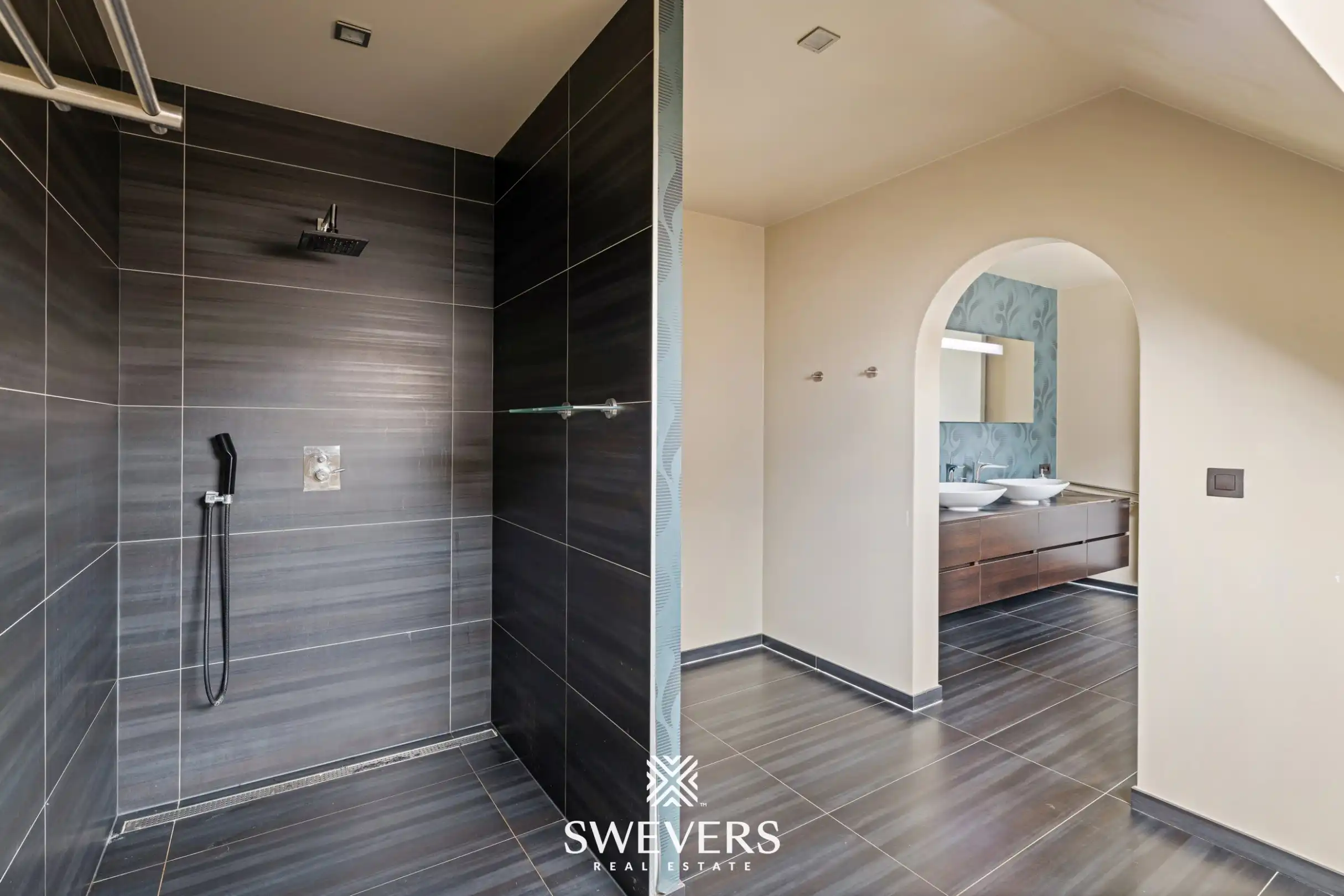 Instapklare woning met zuid gerichte tuin in Heusden-Zolder foto 20