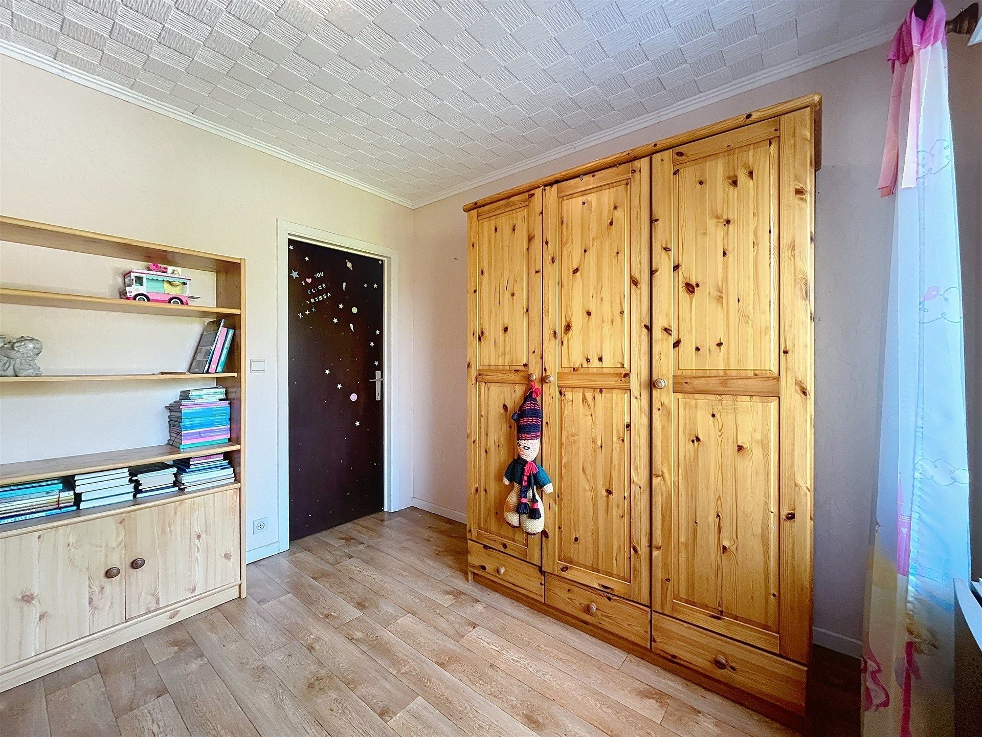 Woning met 3 slk en garage op grond van 704m². foto 13