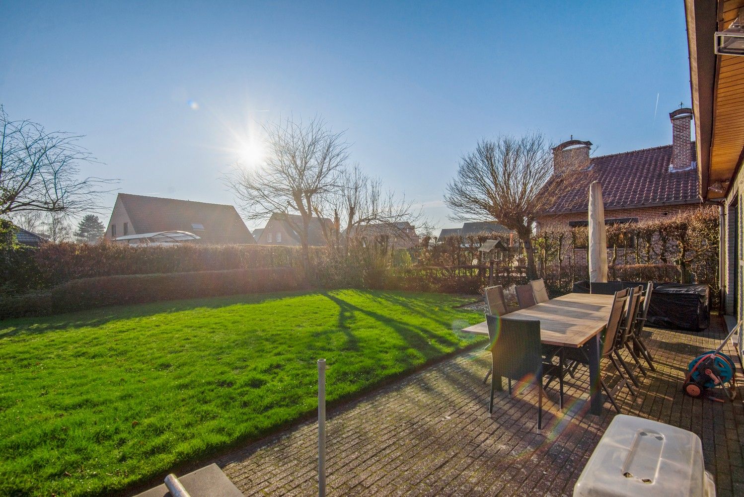 Huis (open bebouwing) met 4 slaapkamers en tuin te Brecht! foto 3