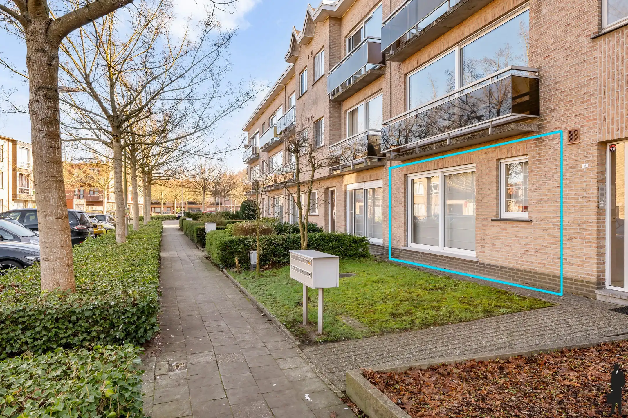 Instapklaar gelijksvloersappartement met 3 slaapkamers en tuin!  foto {{pictureIndex}}