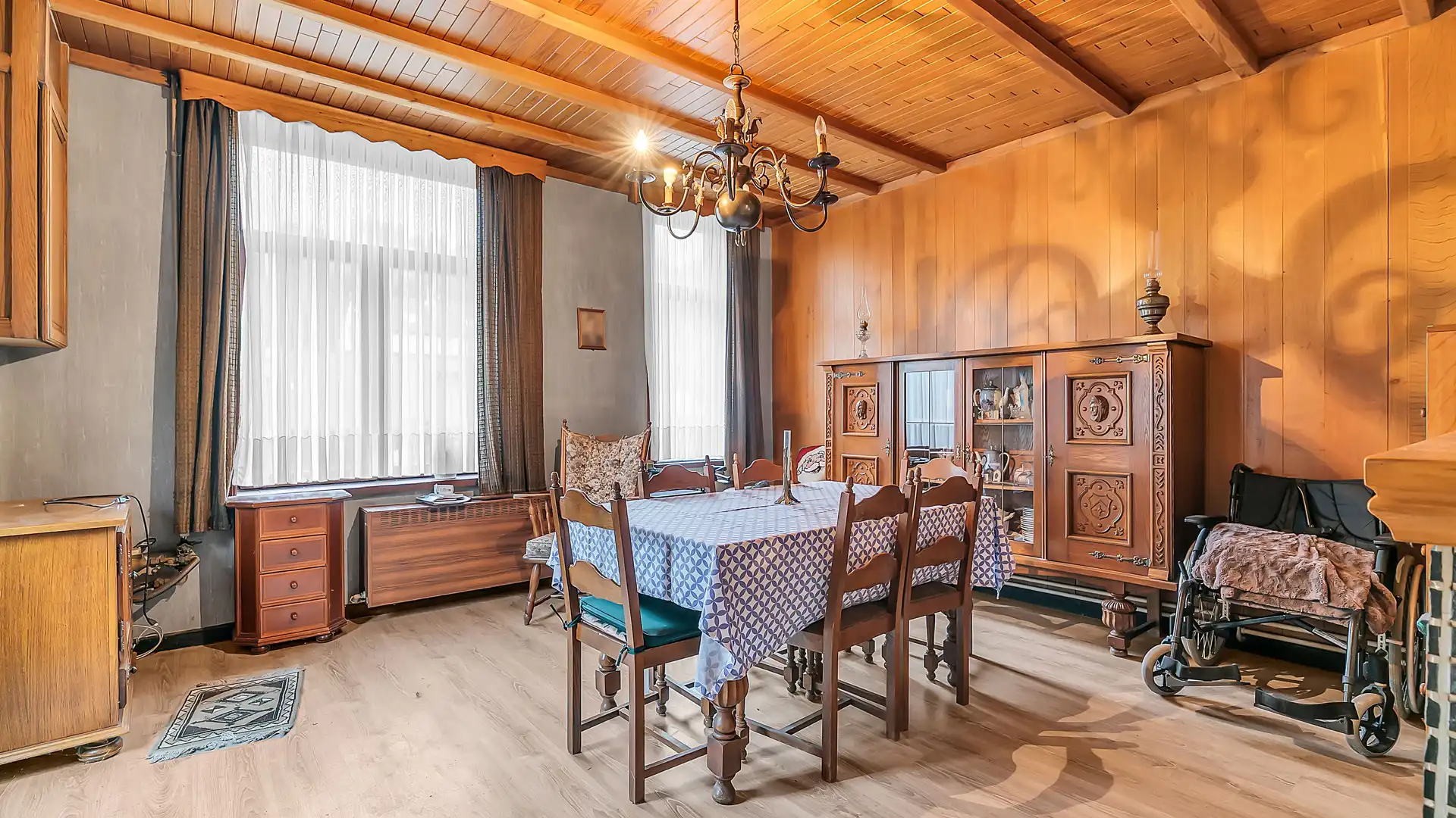 Te renoveren woning (H.O.B.) met 3 slpkrs te Genk foto 3
