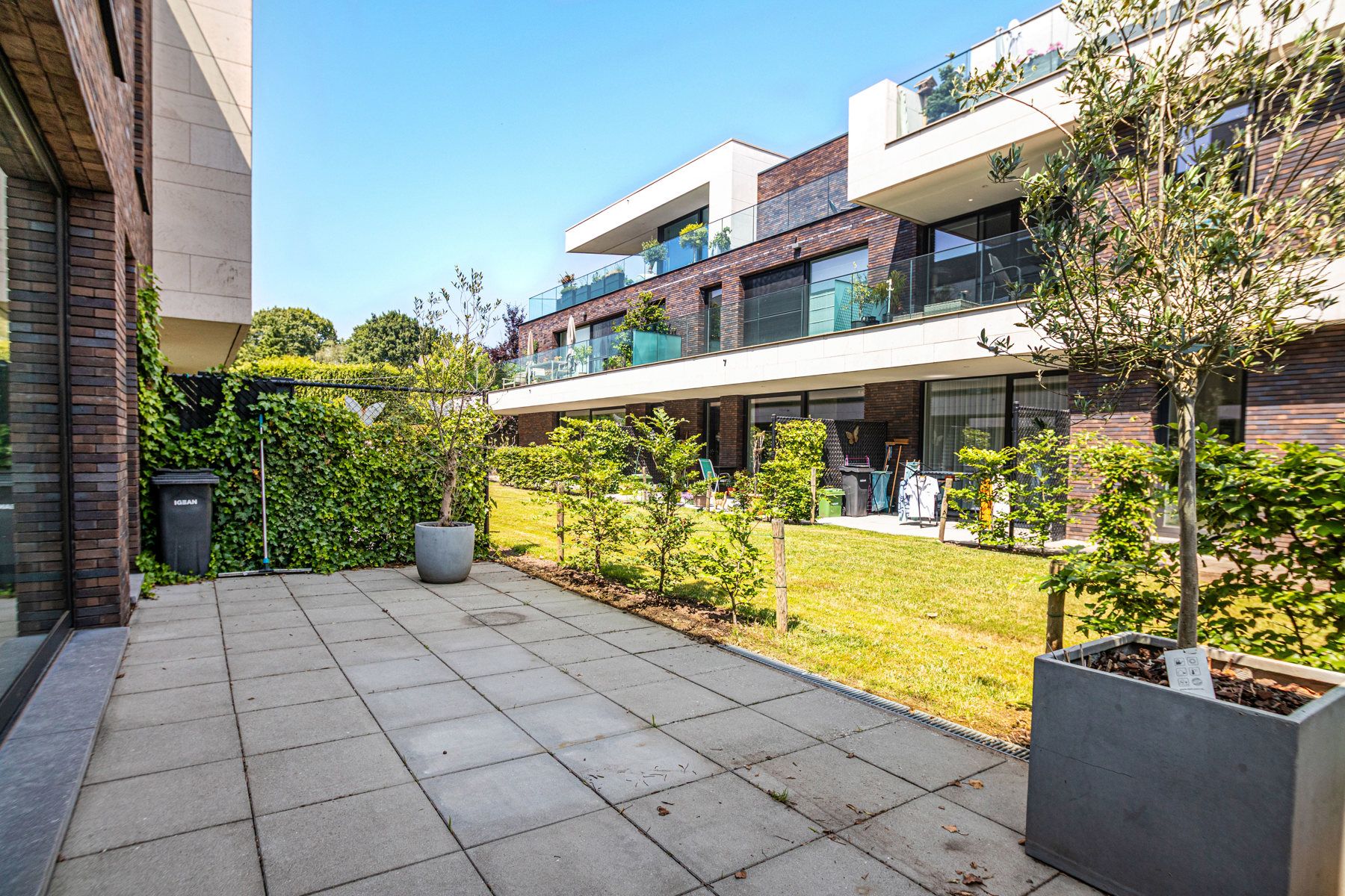 Gelijkvloers wonen in stijl: 128m², 3 slpks, 2 badk + tuin foto 22