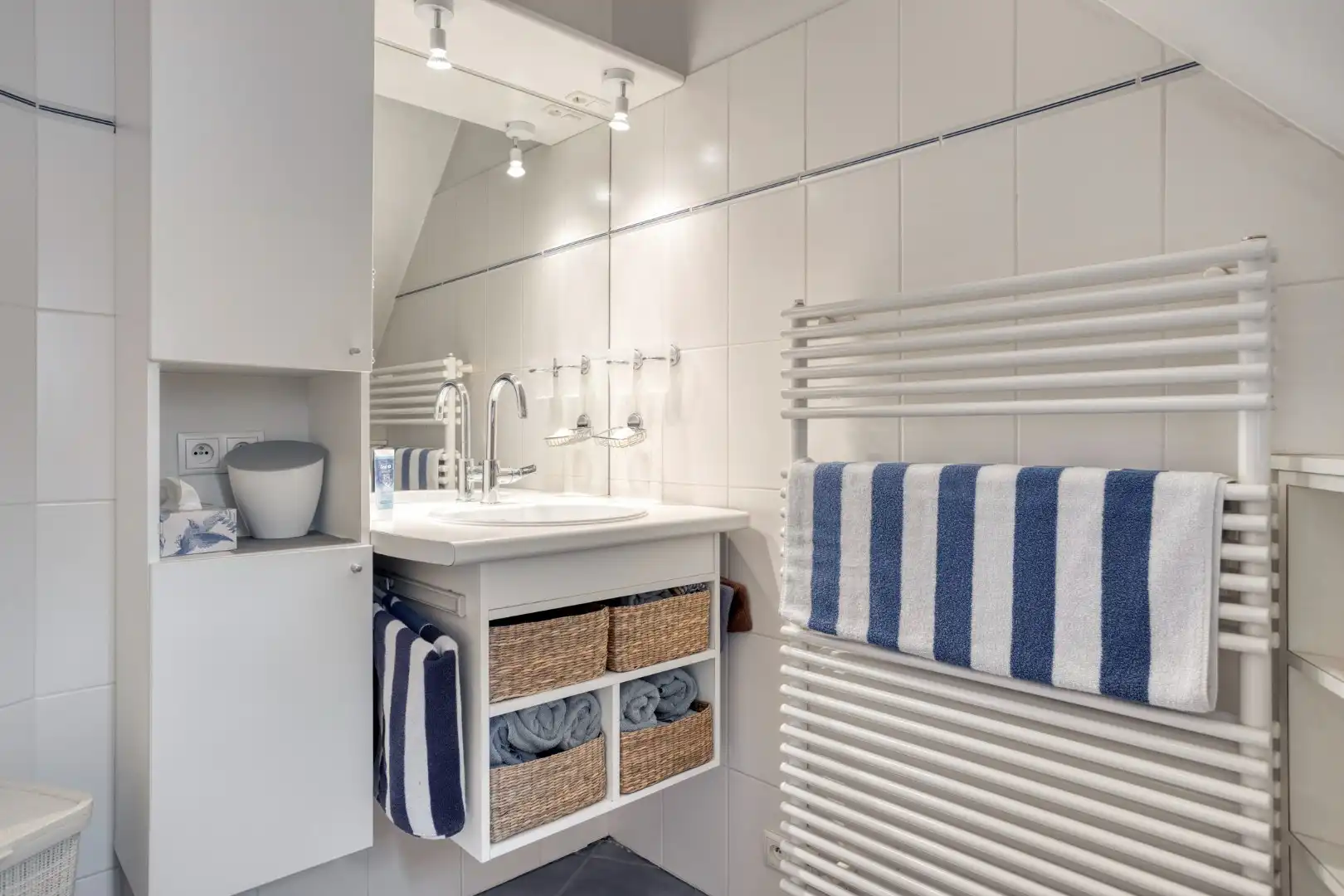 Stijlvol dakappartement met 2 slaapkamers en alle comfort foto 20