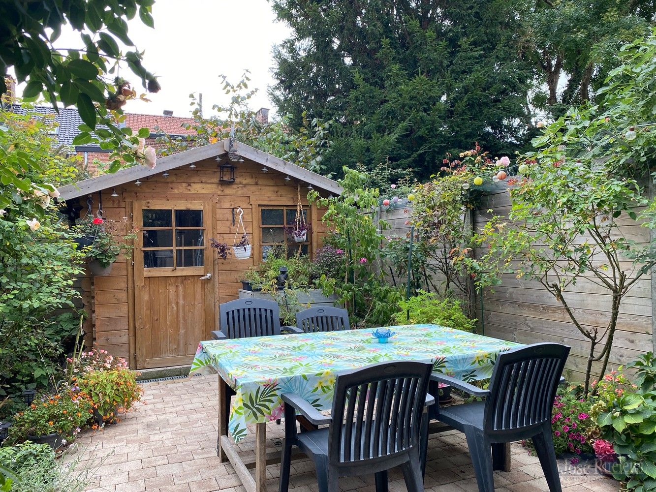 Uitstekend gelegen gezinswoning met aangename stadstuin foto 2