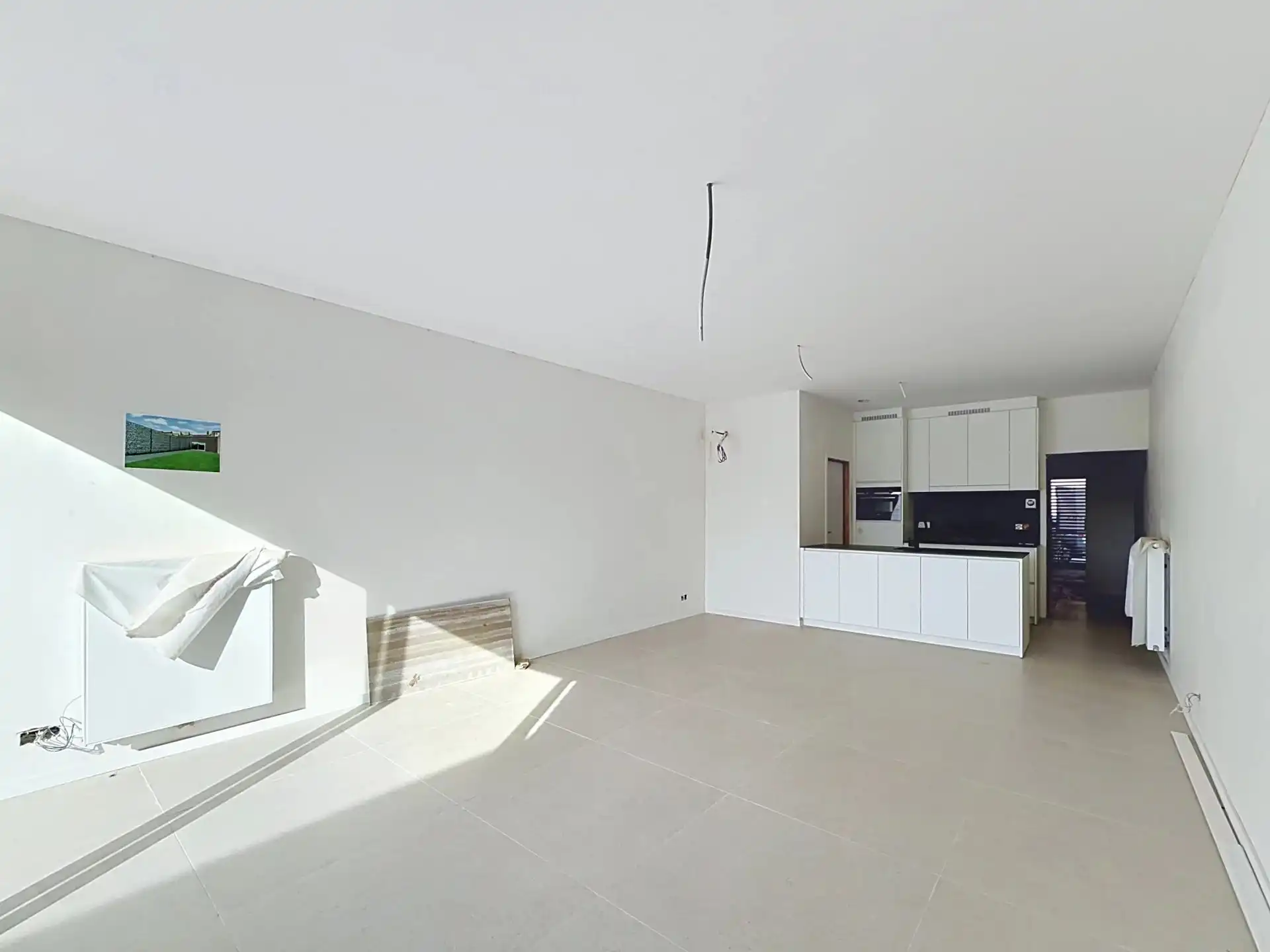 Luxueus en modern afgewerkt gelijkvloers appartement met tuin en 1 slaapkamer. foto 22
