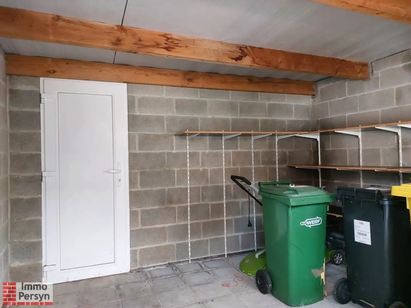 Gezellige rijwoning met kleine stadstuin foto 21