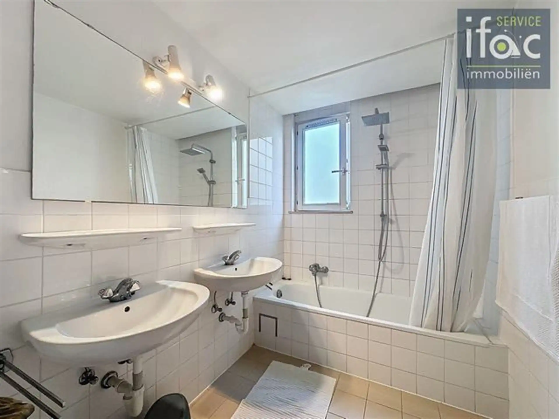 Ruim appartement met balkon foto 8