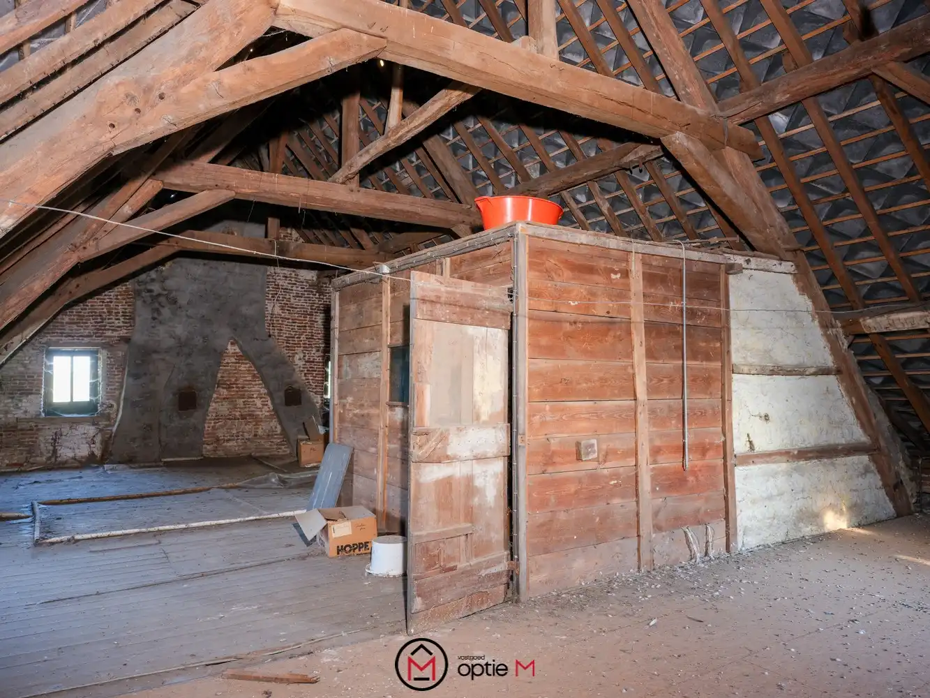 Historische pastorie te koop in het hart van Geetbets foto 45