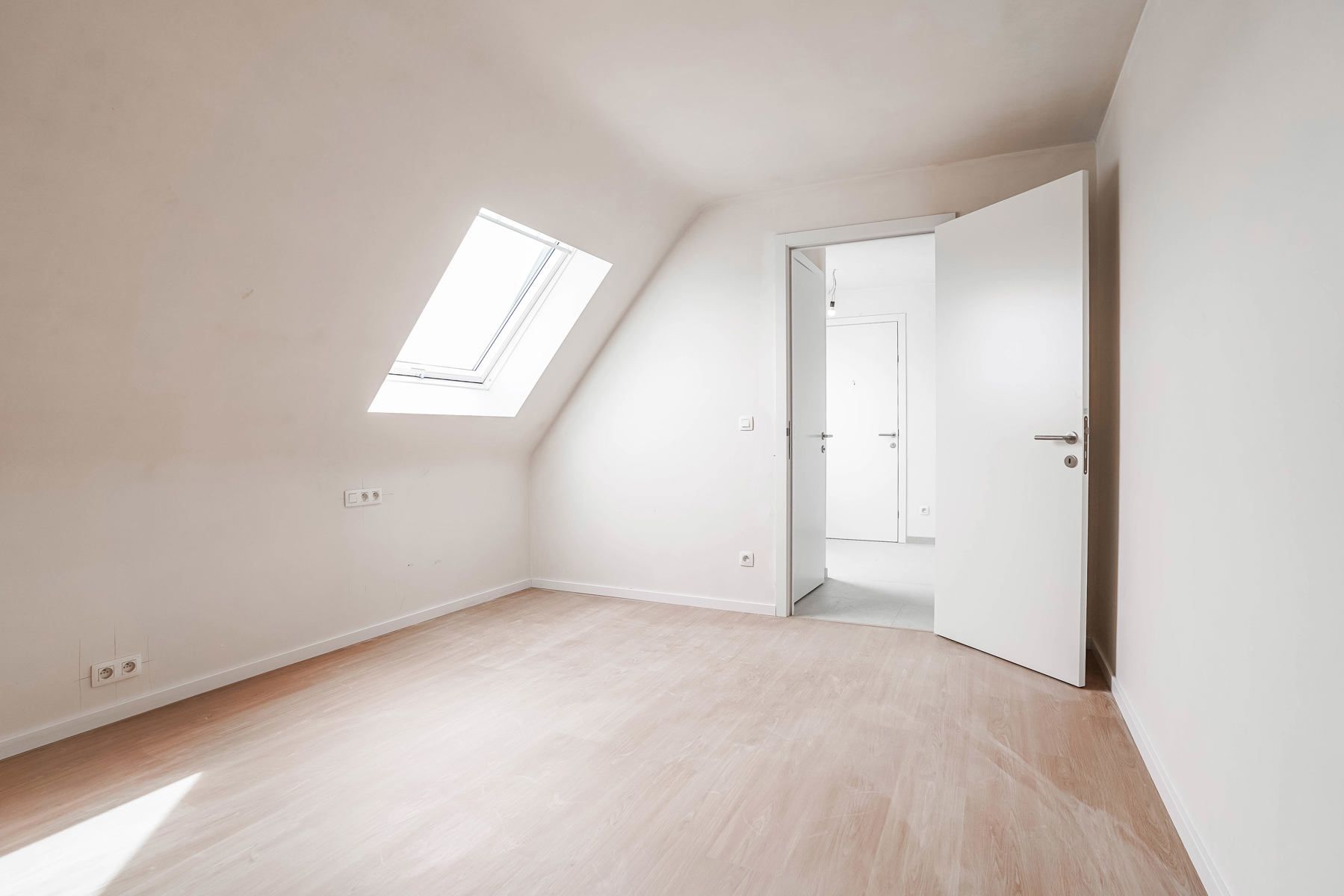 Fantastisch nieuwbouw duplex appartement (BEN) met groot terras én lift te Kapelle-Op-Den-Bos foto 16