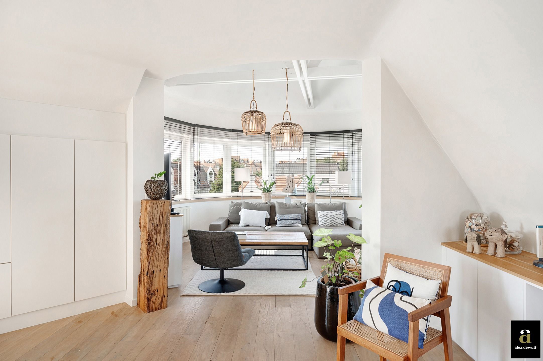 Ruim en licht dakappartement met westterras te Duinbergen foto 6