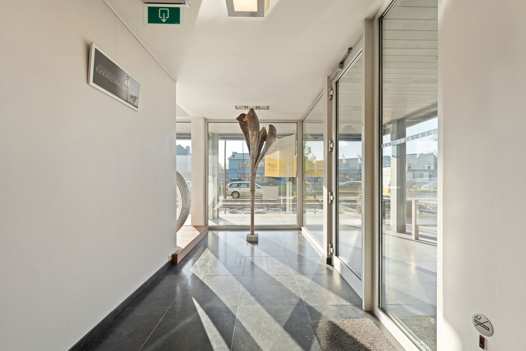 Commercieel gelegen handelspand op topligging te Roeselare foto 5