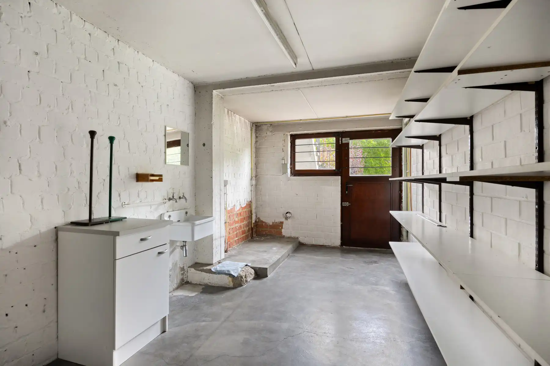 Leemans Immobiliën biedt u deze ruime bel-etagewoning te huur aan in Zellik. foto 22