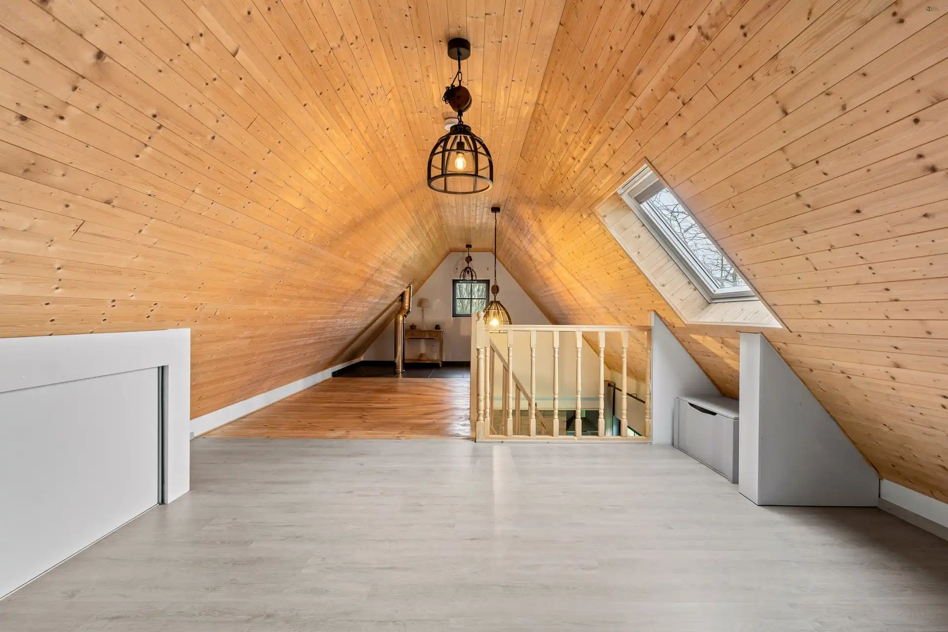 Villa bouwjaar 2022, 5 slaapkamers en mooi bijgebouw op 1.387m²  foto 32