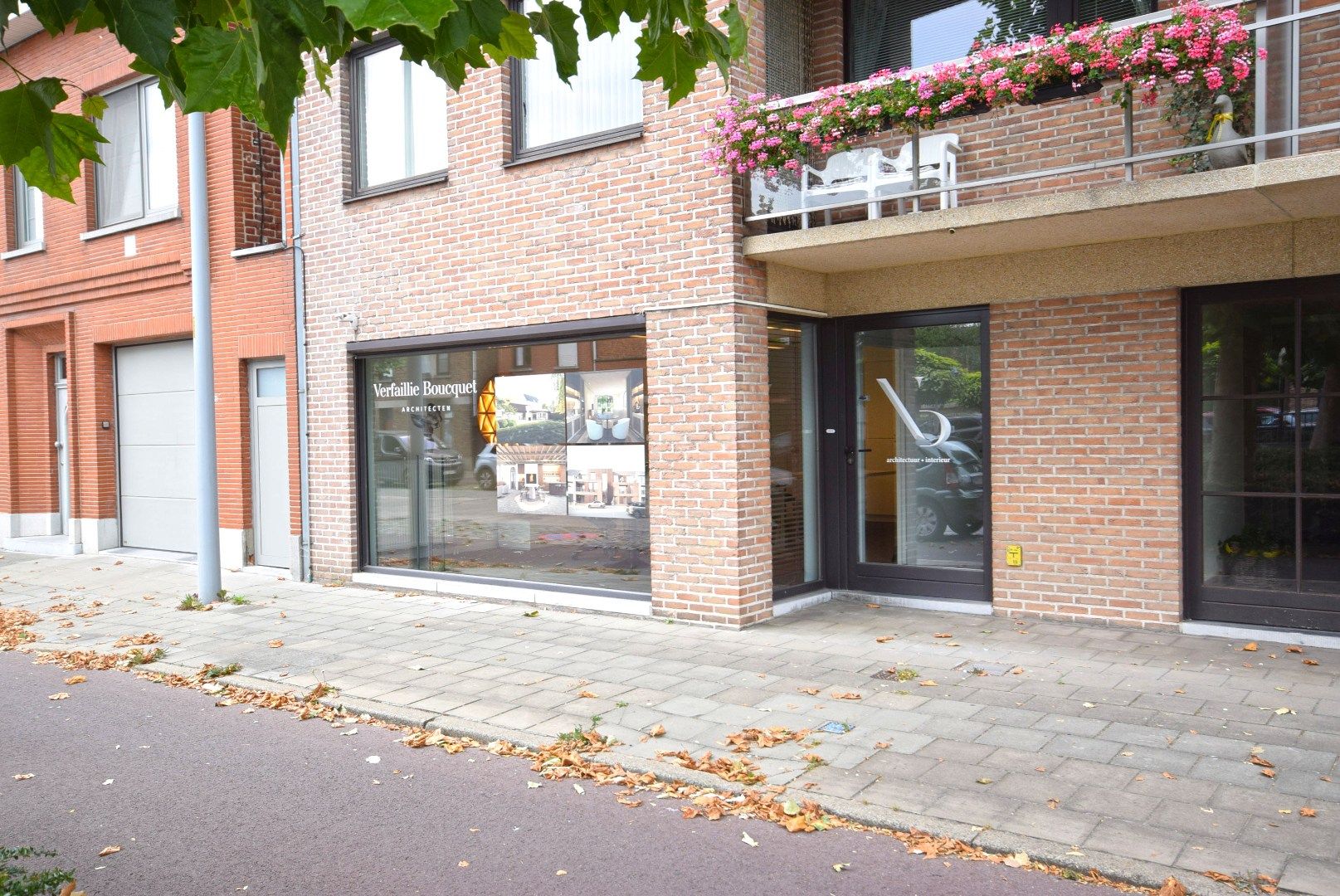 GELIJKVLOERSE KANTOORRUIMTE foto 12