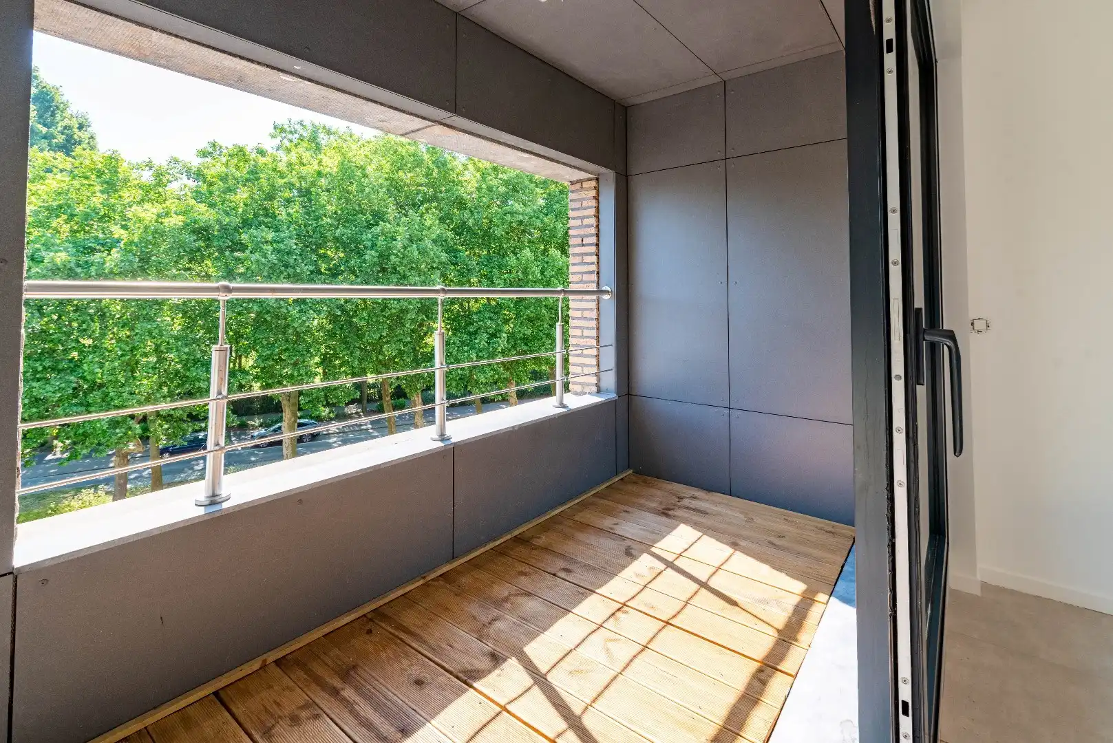 Gerenoveerd 1-slaapkamer appartement foto 6