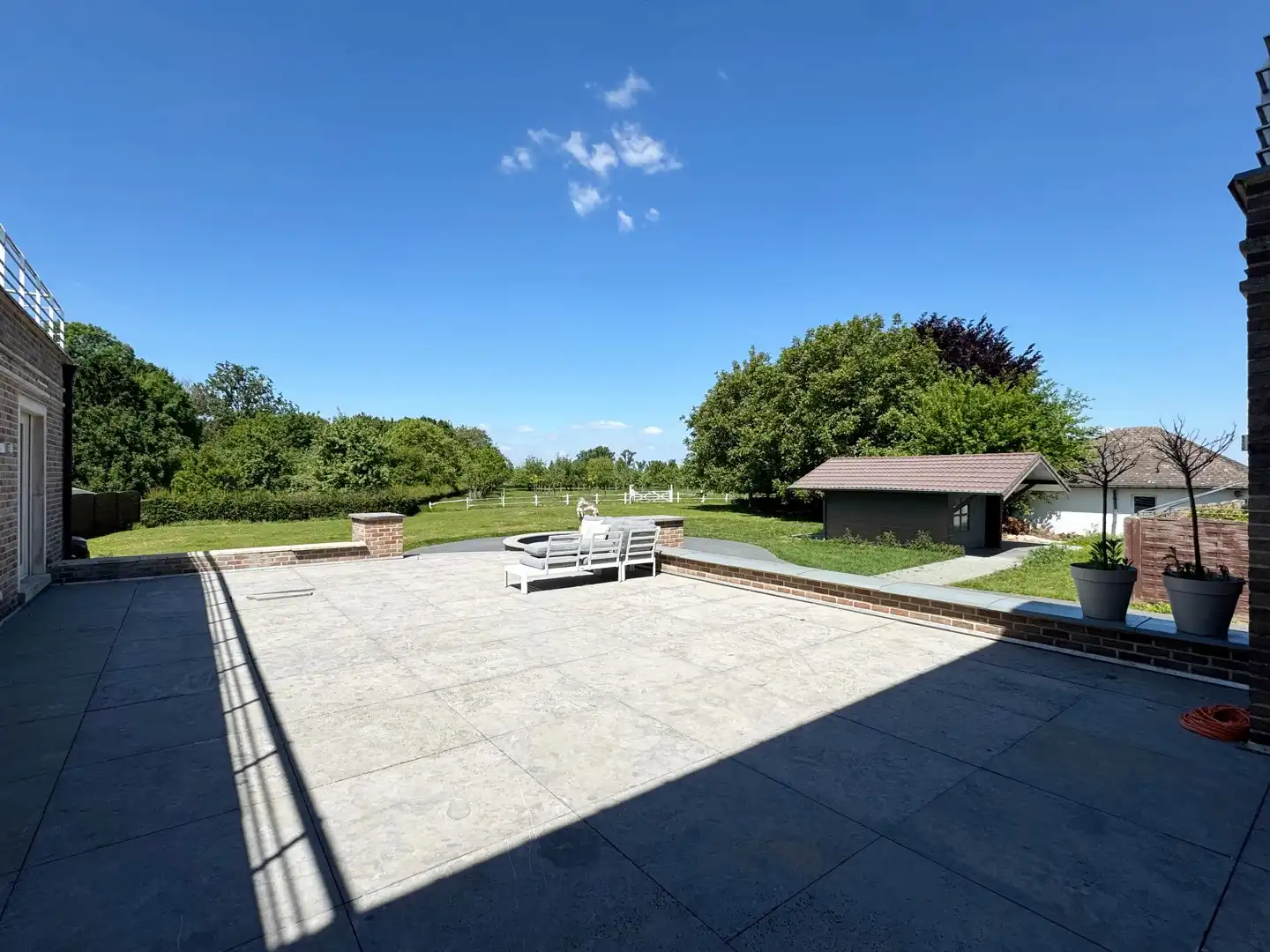 Unieke en ruime villa met 9 slaapkamers, lift, zonnepanelen en 10 parkeerplaatsen op riant perceel van 2.313 m² foto 48