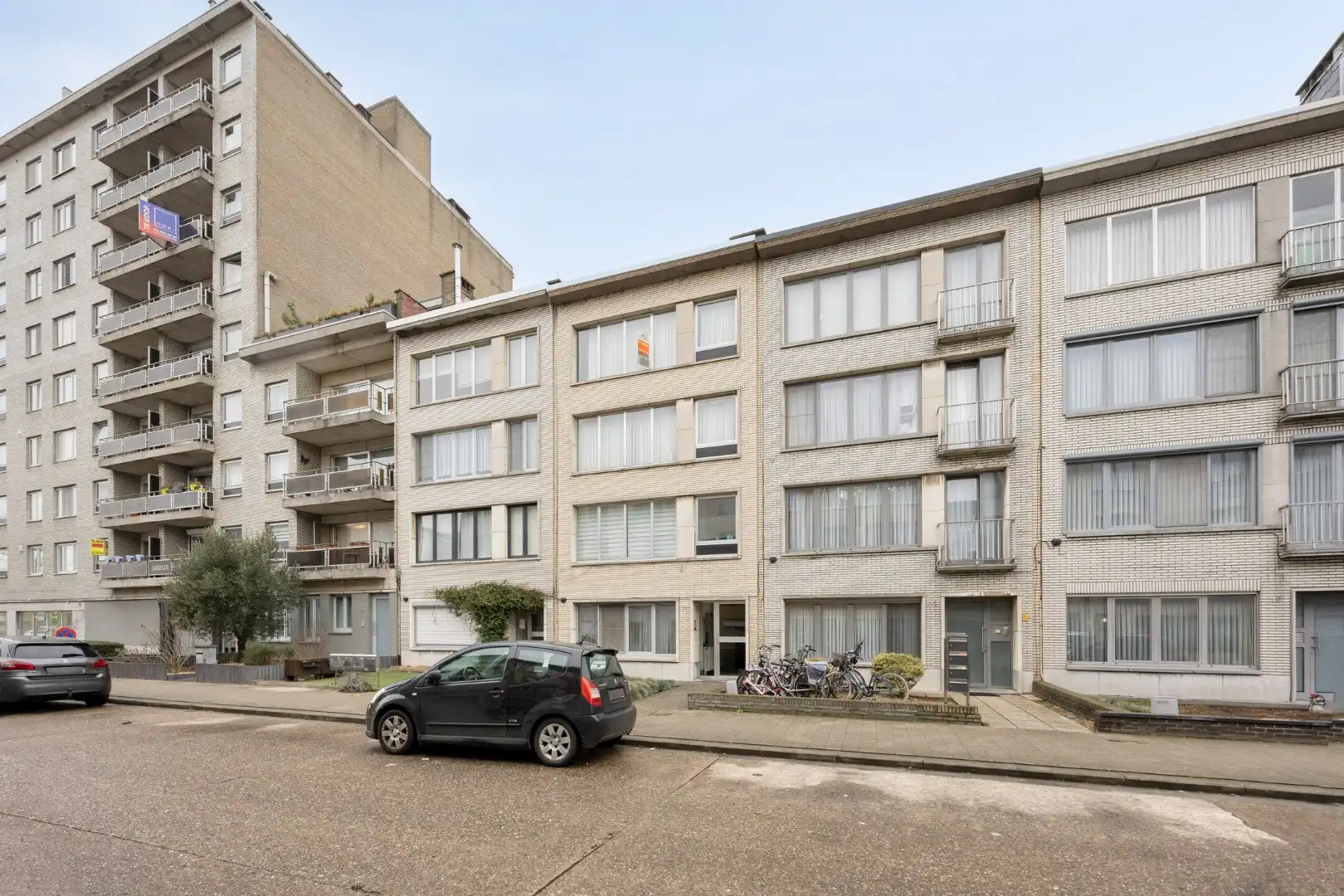 Subliem 2-slpk appartement met terras  foto 13