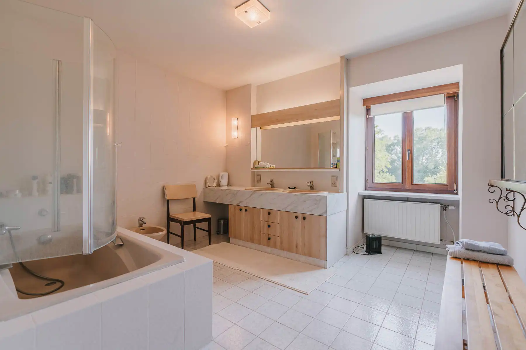 Royale villa op groot perceel met vergunde schuur foto 19