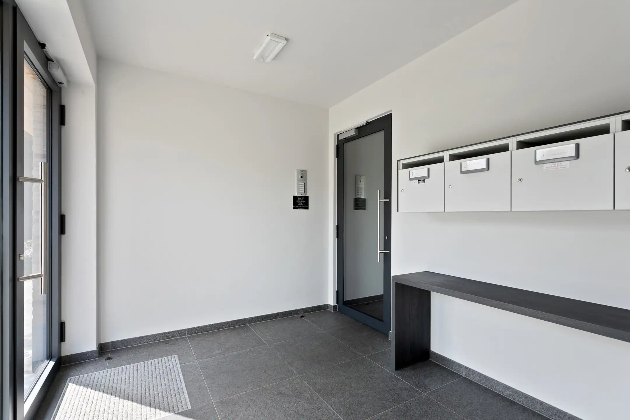 KERKSKEN -  Zeer ruim en luxueus gelijkvloers appartement foto 24