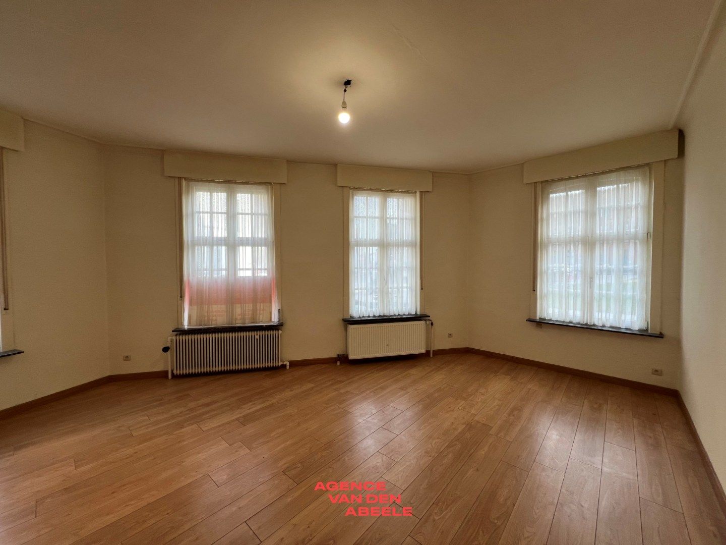 Gelijkvloersappartement vlakbij Sint-Annakwartier foto 5