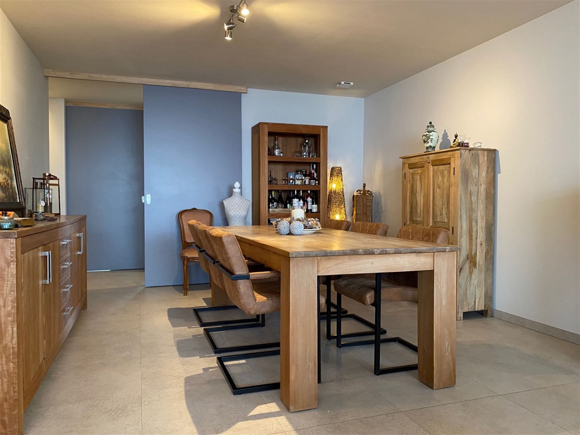 Instapklaar APPARTEMENT (1ste verdieping) met 2 slaapkamers, ruim terras en grote garage (2)  foto 4