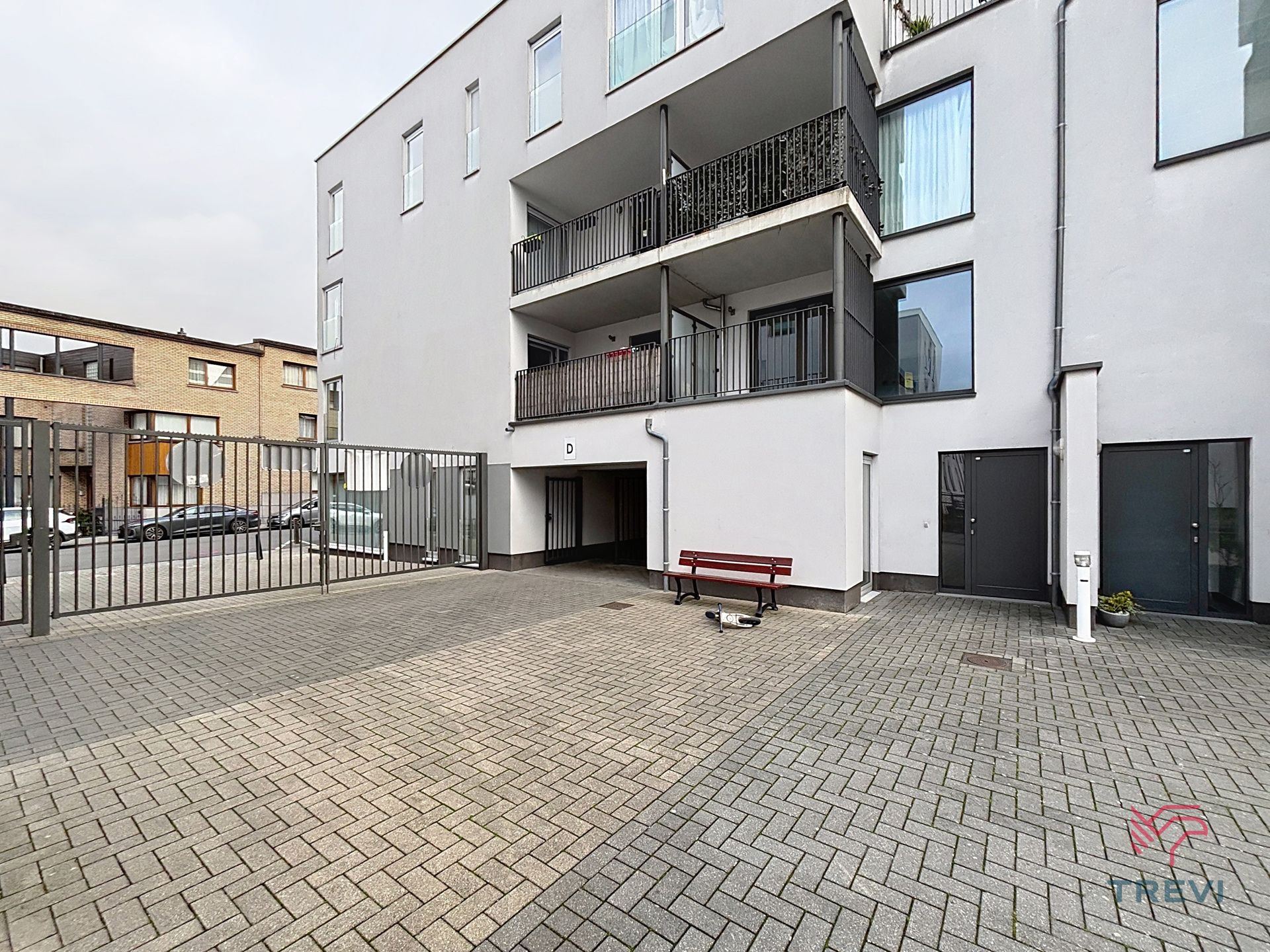 GROTE VERFRISTE APPARTEMENT MET TERRAS EPC: C foto {{pictureIndex}}