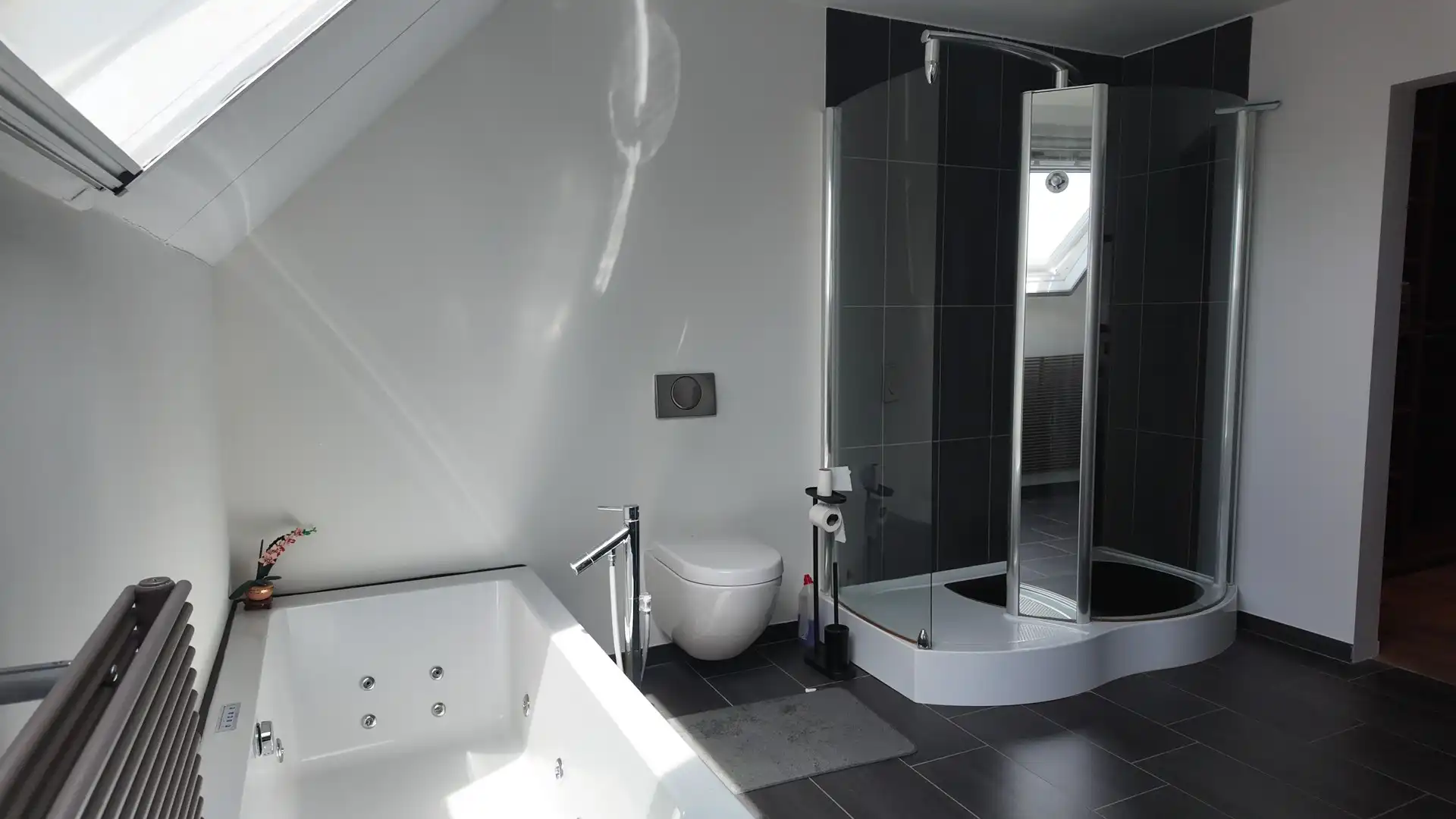 ZEER RUIME DUPLEX MET 3+ SLKS TE KOOP - MAASMECHELEN foto 15