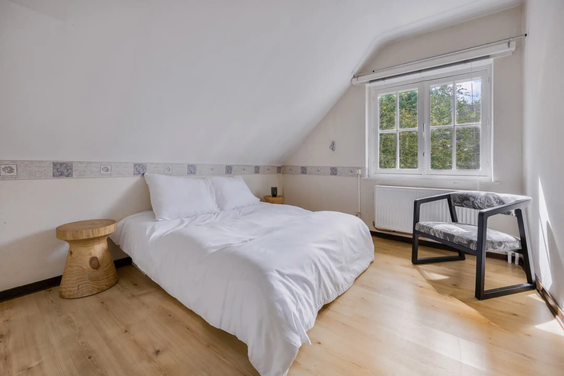  Te renoveren landhuis in groene wijk Hertebos foto 32