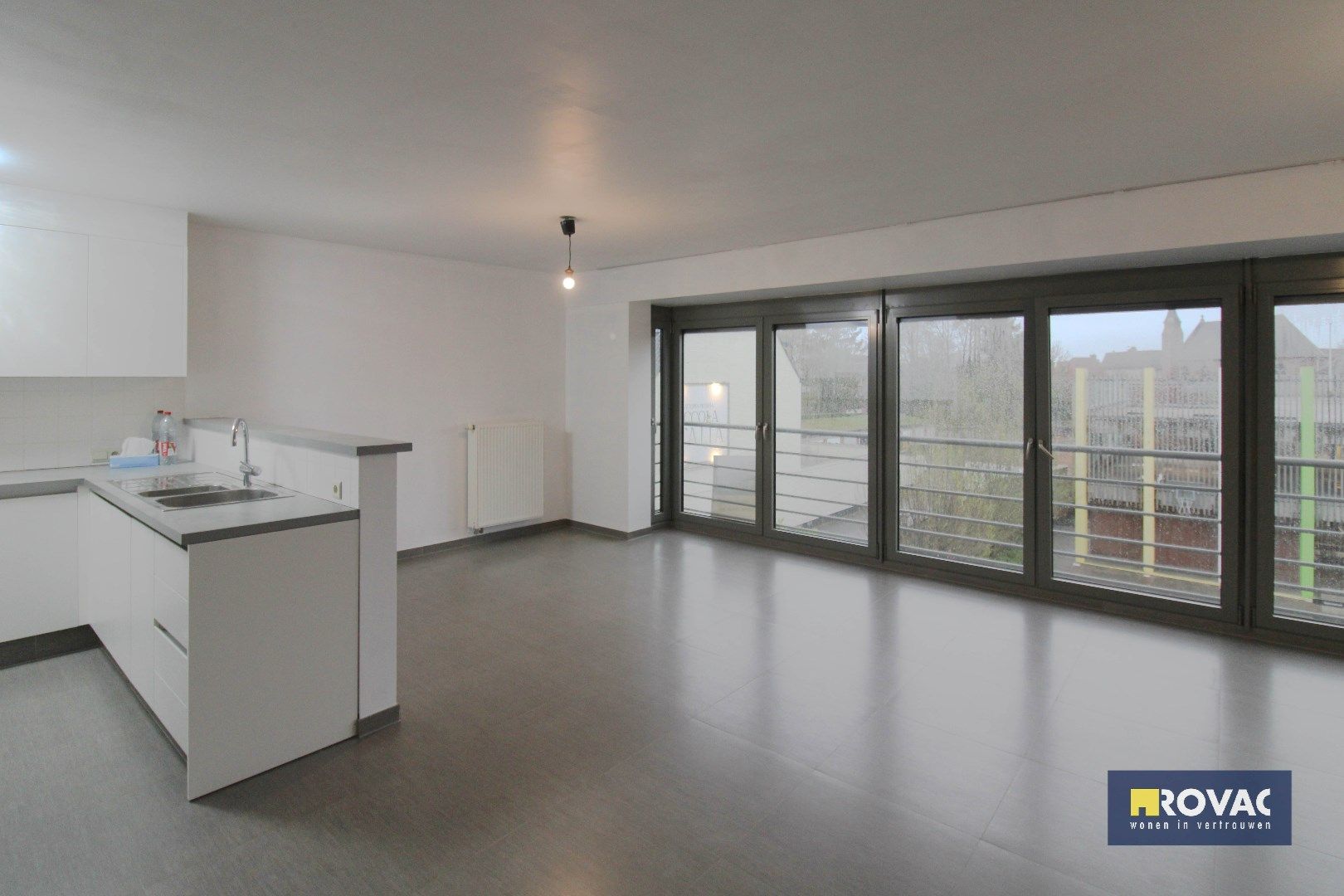 Energiezuinig appartement op absolute toplocatie in centrum Roeselare! foto 12