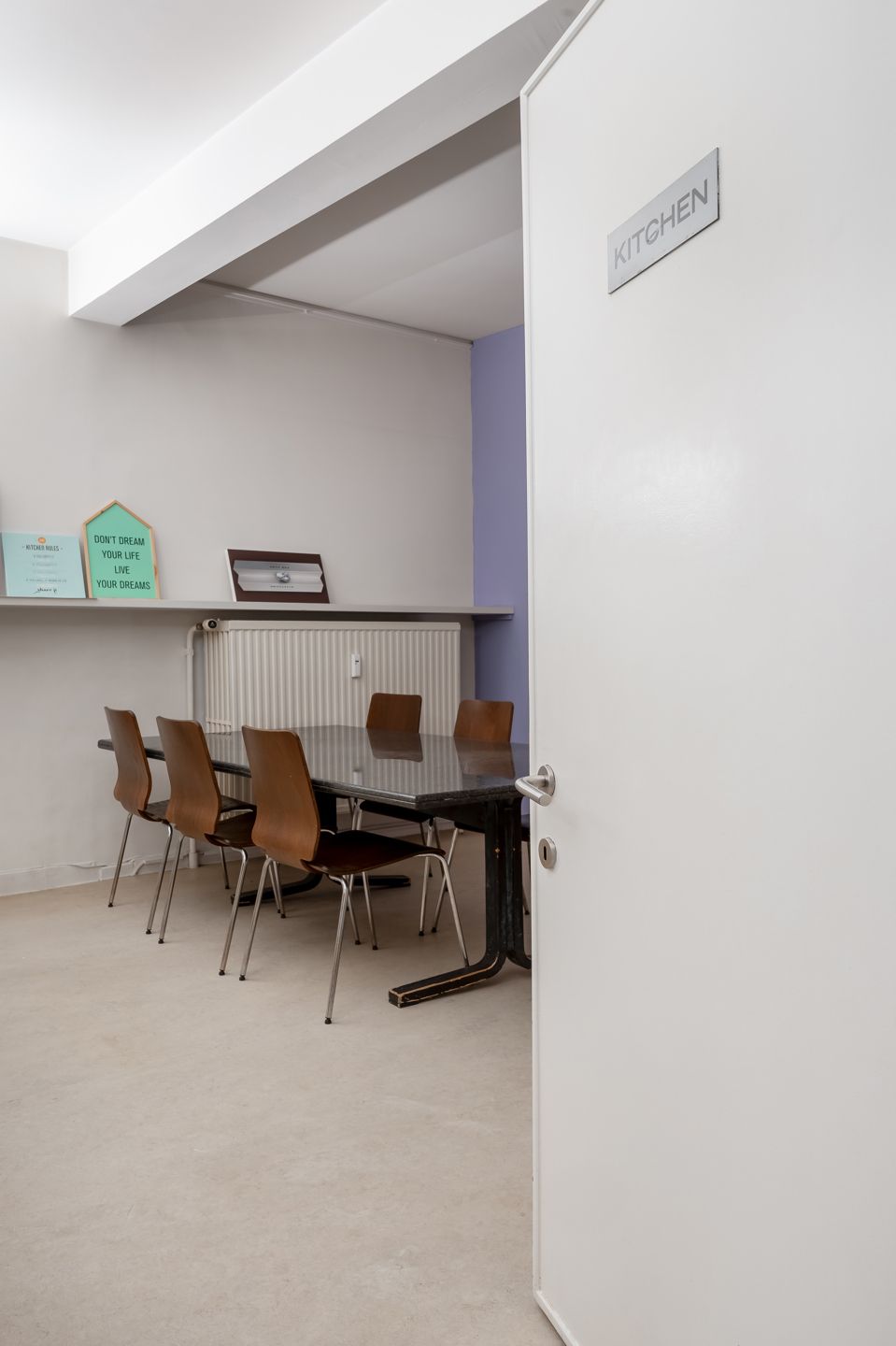 Commercieel handelspand (236m²) op centrale ligging foto 23