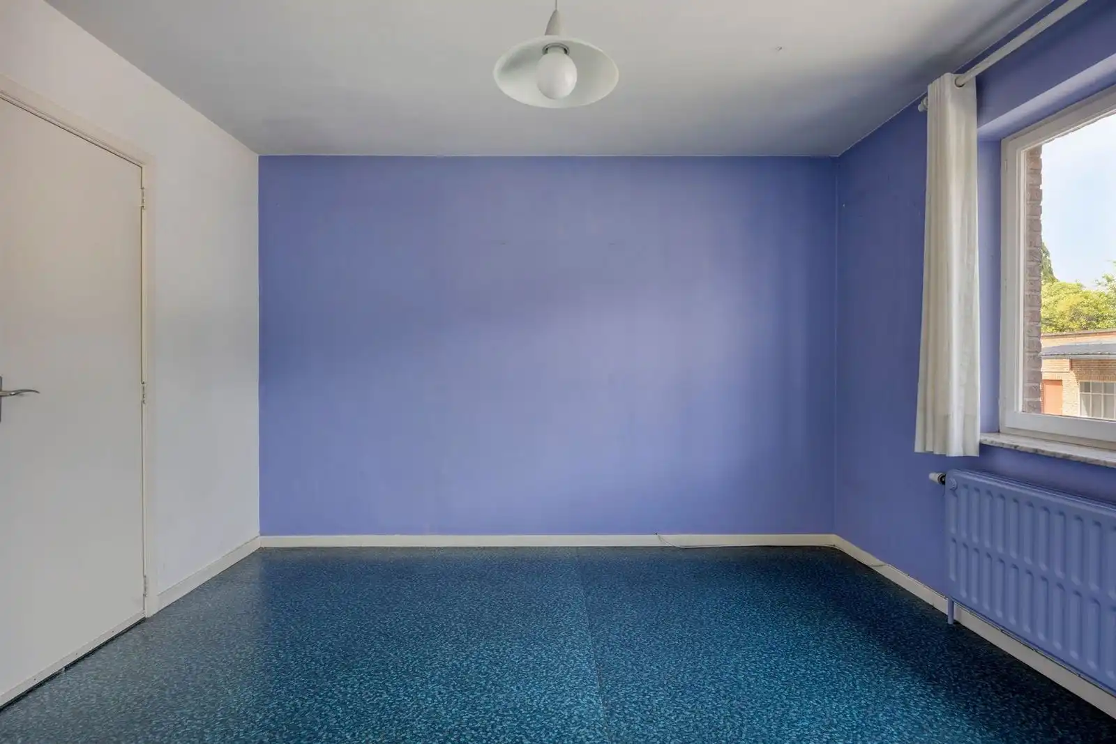 Ruime 3-gevelwoning met 4 à 5 slaapkamers, grote garage en dubbele straattoegang foto 21