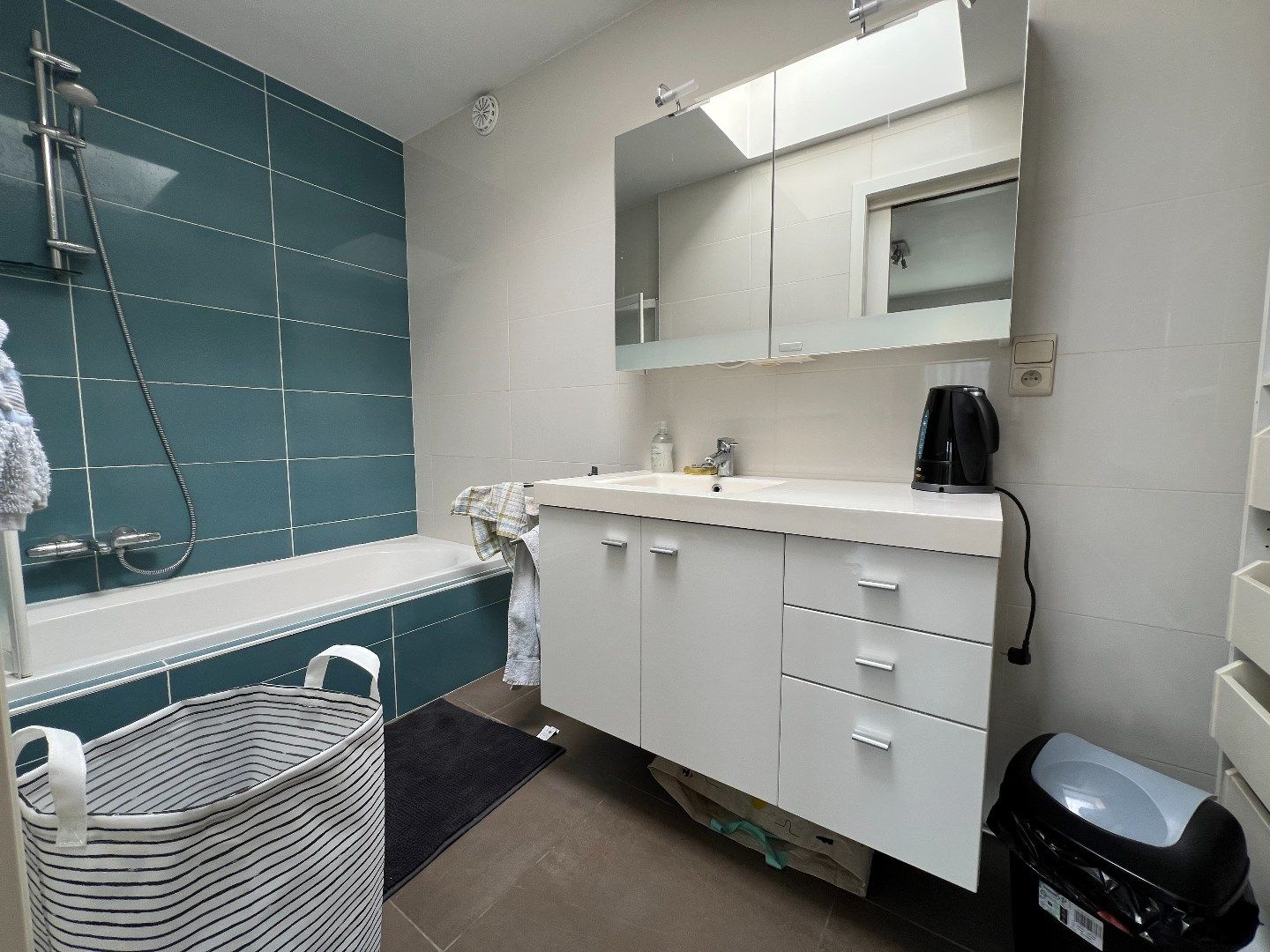 Moderne, zeer ruime woning met 4 slpks, garage en prachtige tuin op een topligging in Kessel-Lo foto 9