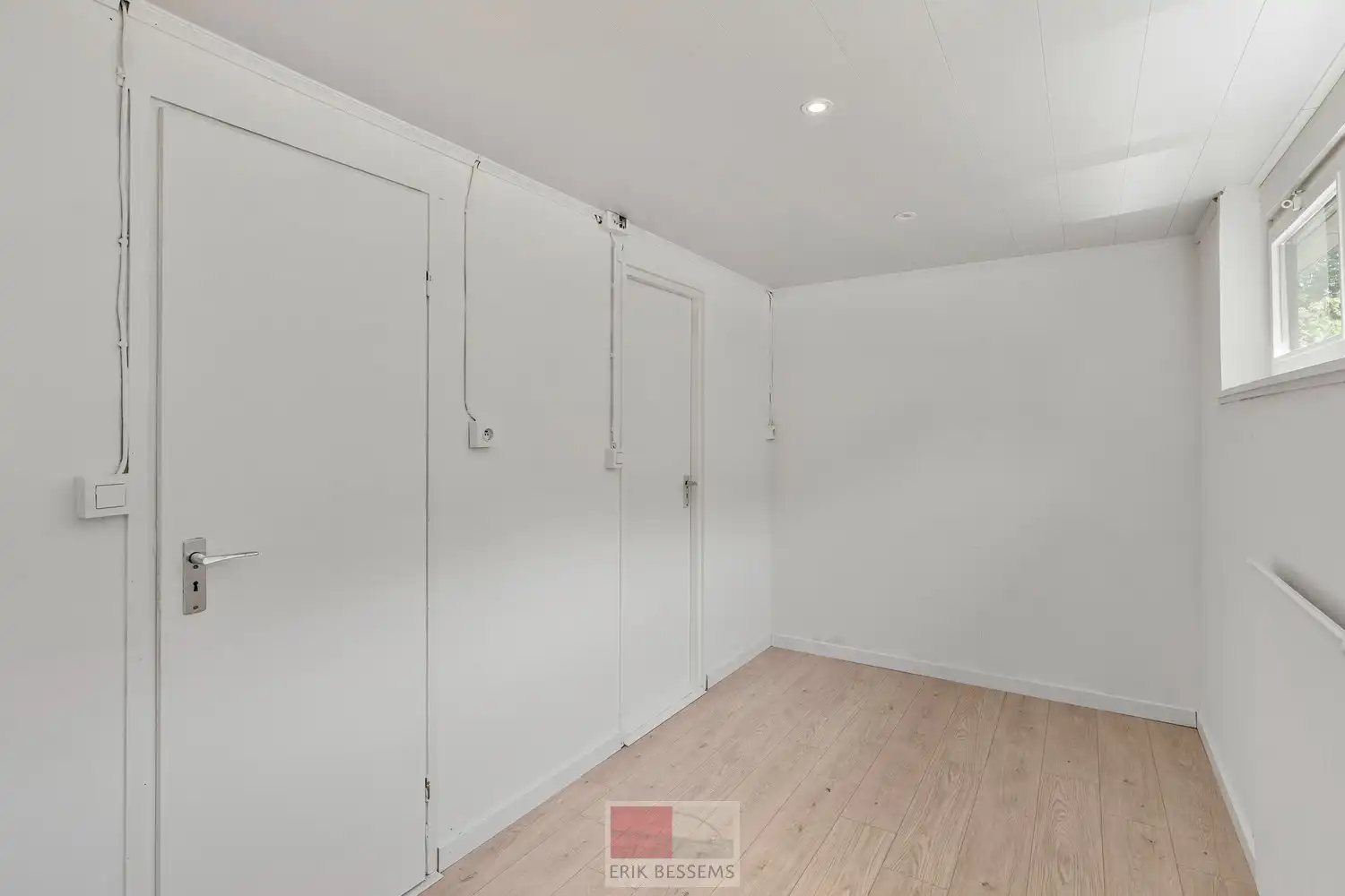 Recent gemoderniseerde bungalow, gelegen op het vakantiepark Sunclass Sonnevijver. foto 16