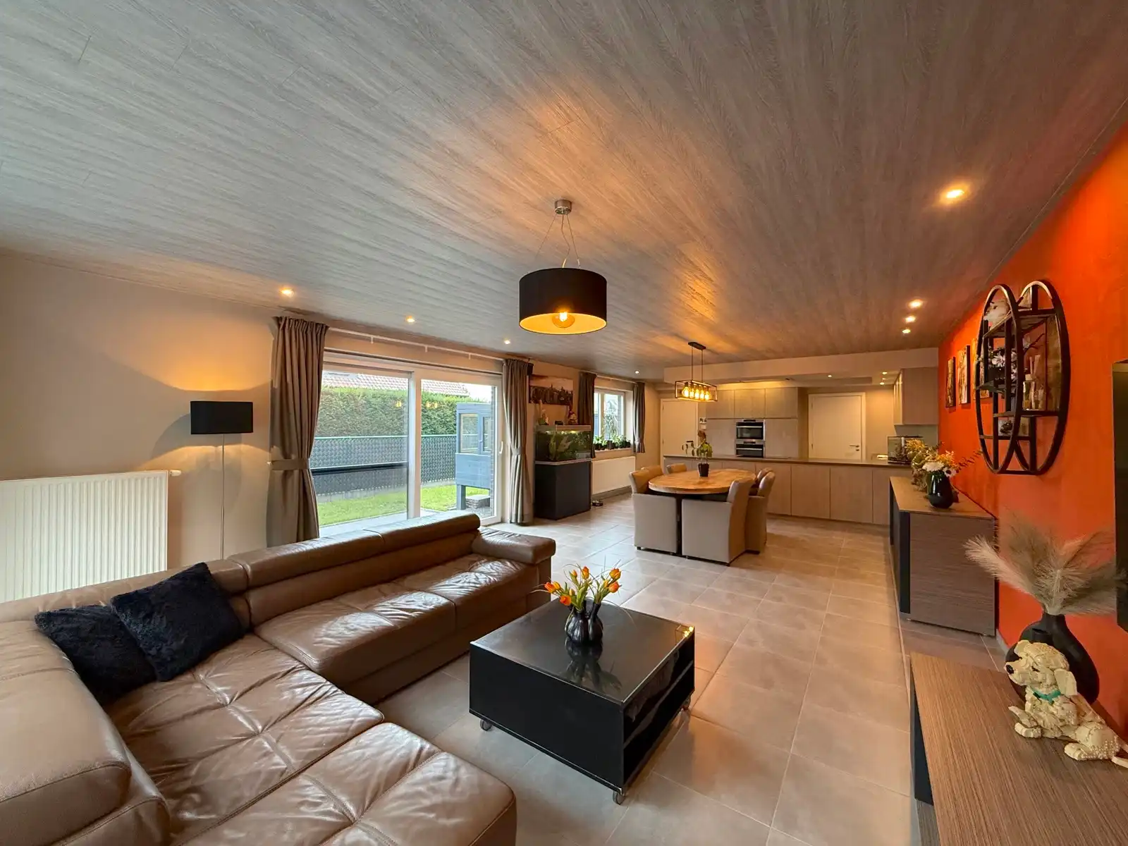 Instapklare woning (half open) met 3 slaapkamers en tuin foto 5