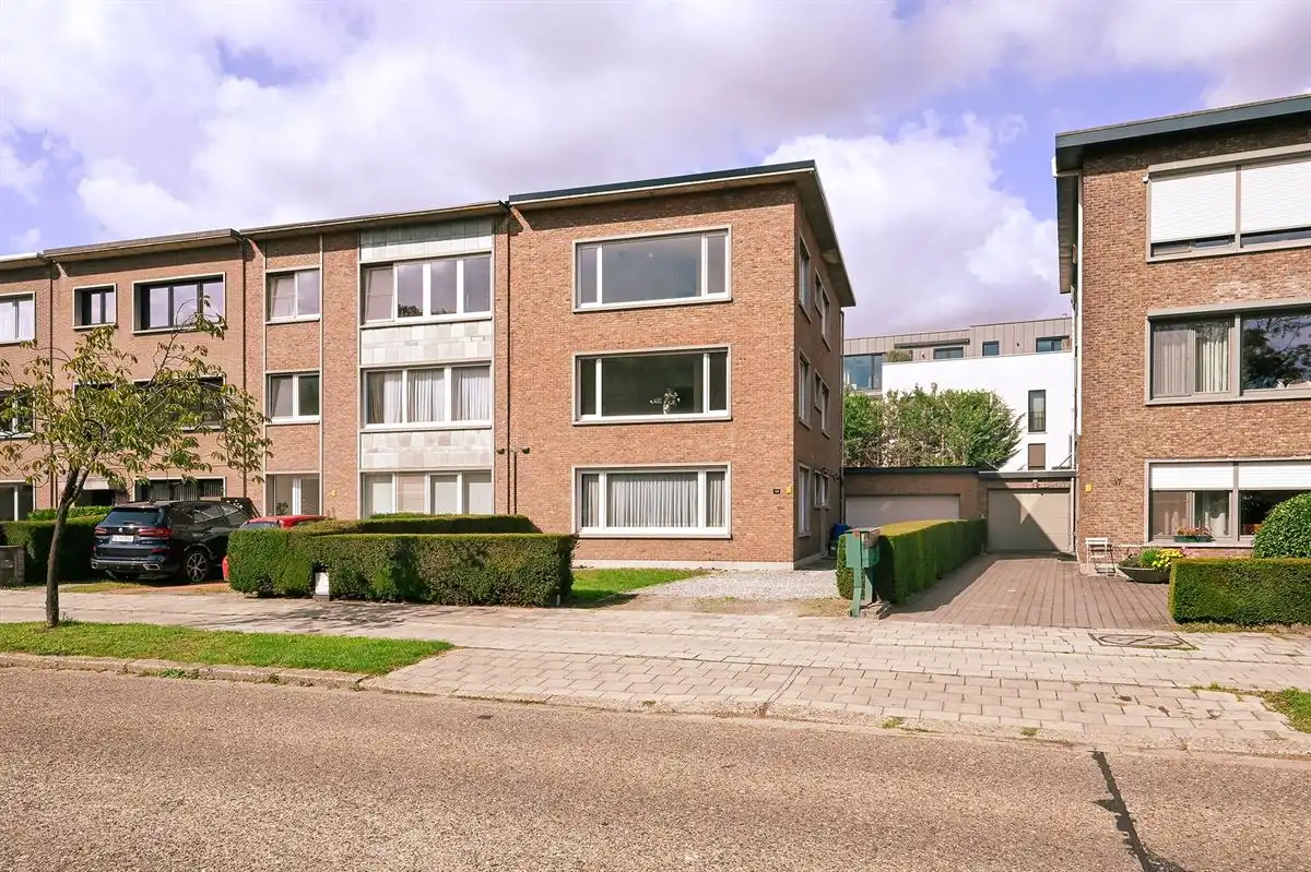 Lichtrijk hoekappartement in hartje Brasschaat foto 21
