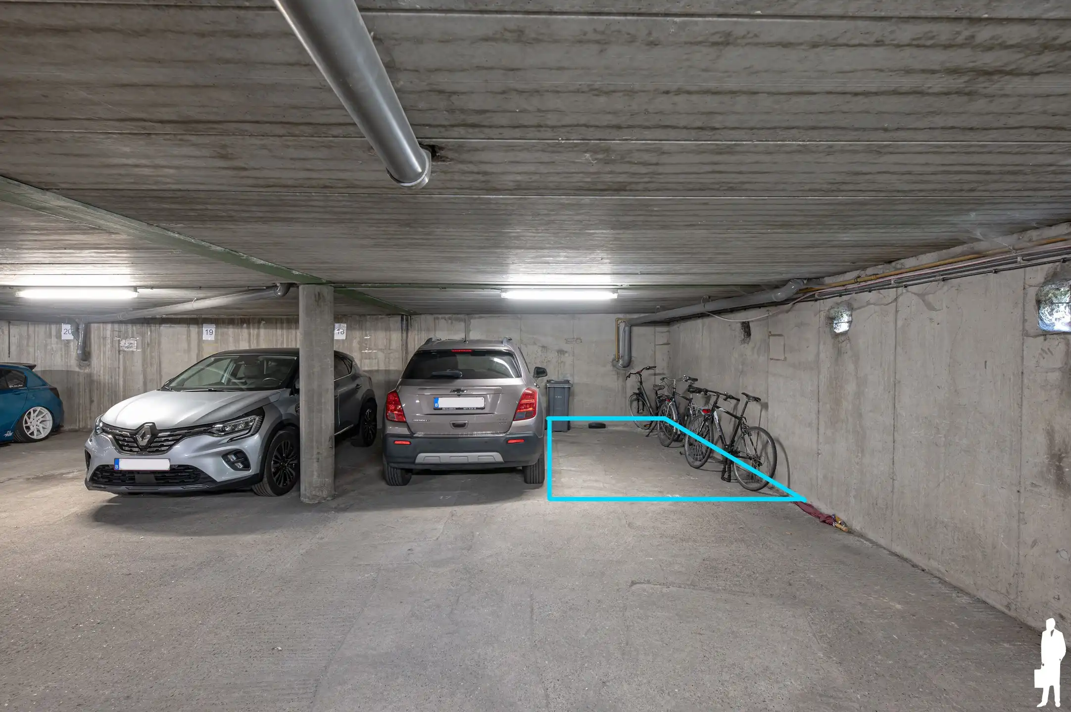 TE HUUR: ondergrondse staanplaats in centrum Turnhout foto 2